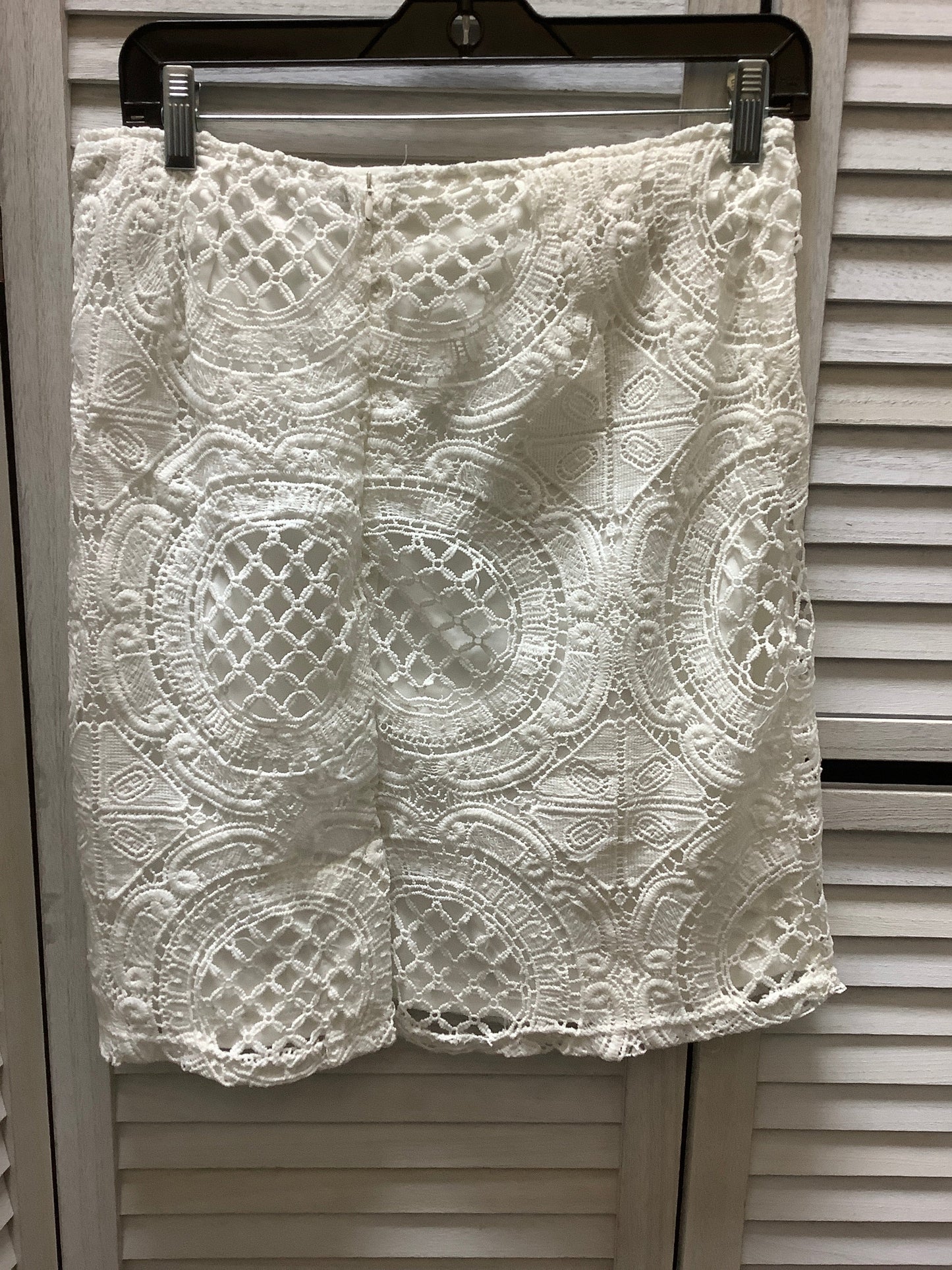 Skirt Midi By Clothes Mentor Size: S