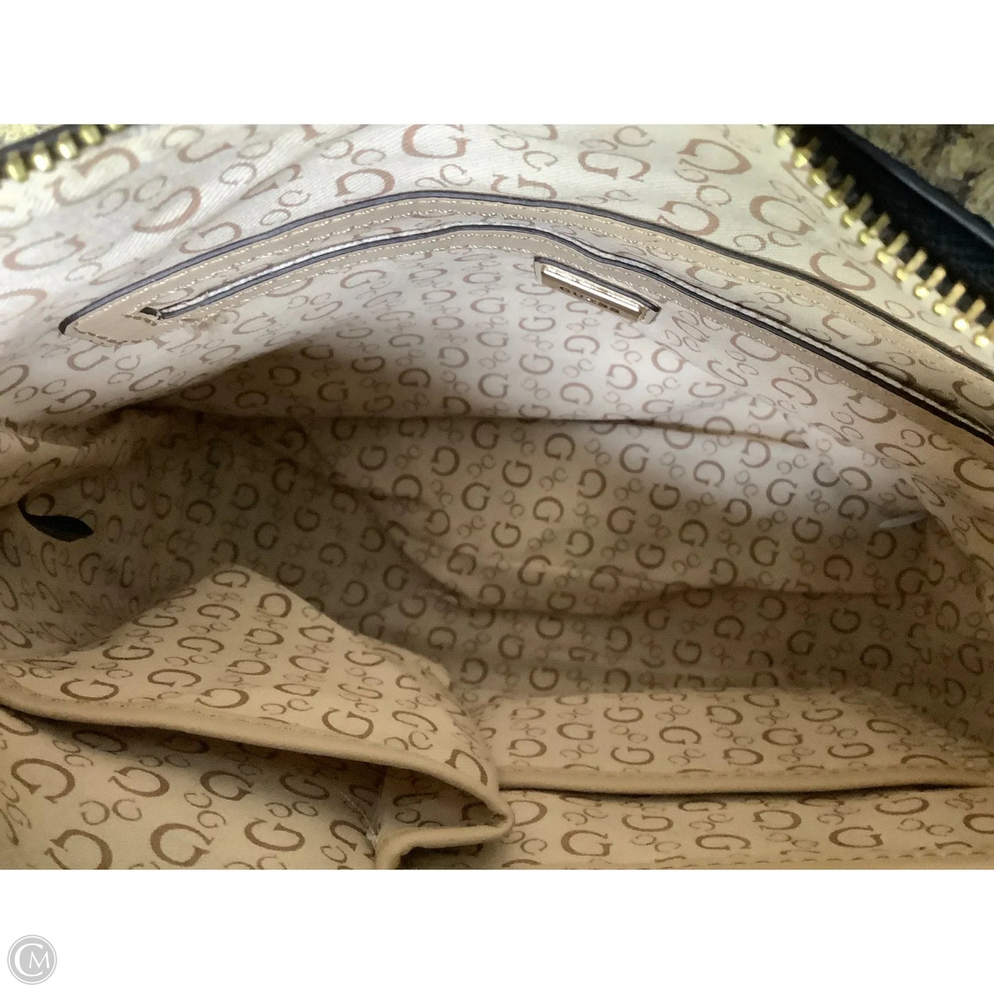 Crossbody By Guess, Size: Medium