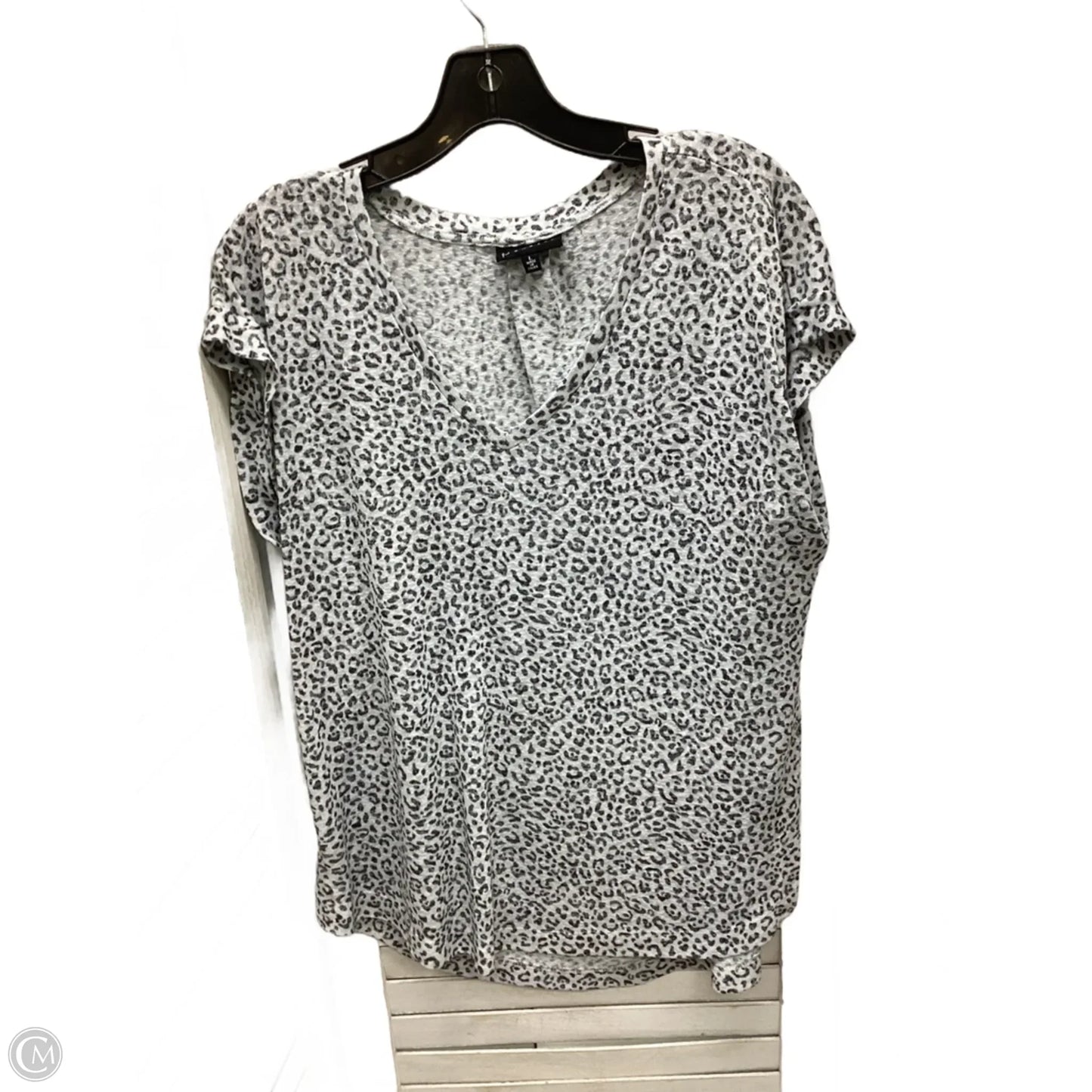 Top Short Sleeve By Bobeau In Leopard Print, Size: L