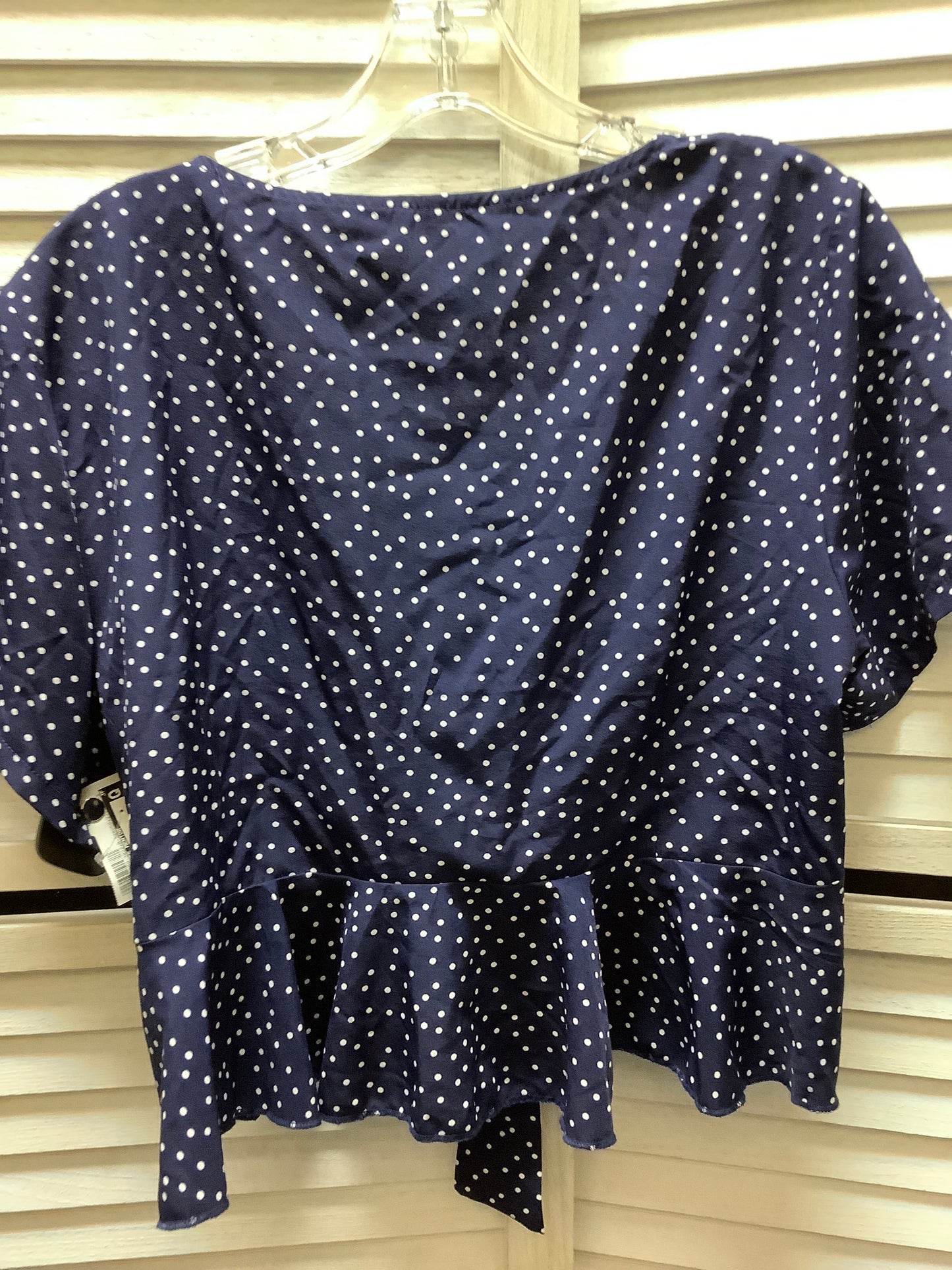 Top Short Sleeve By Clothes Mentor Size: L