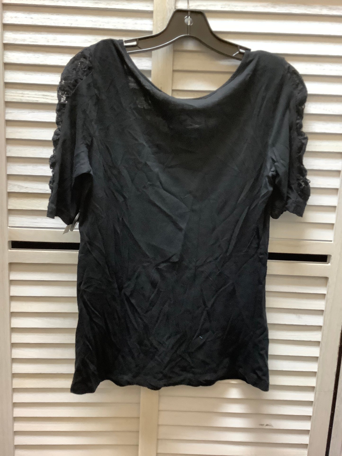 Blouse Short Sleeve By Elle Size: M