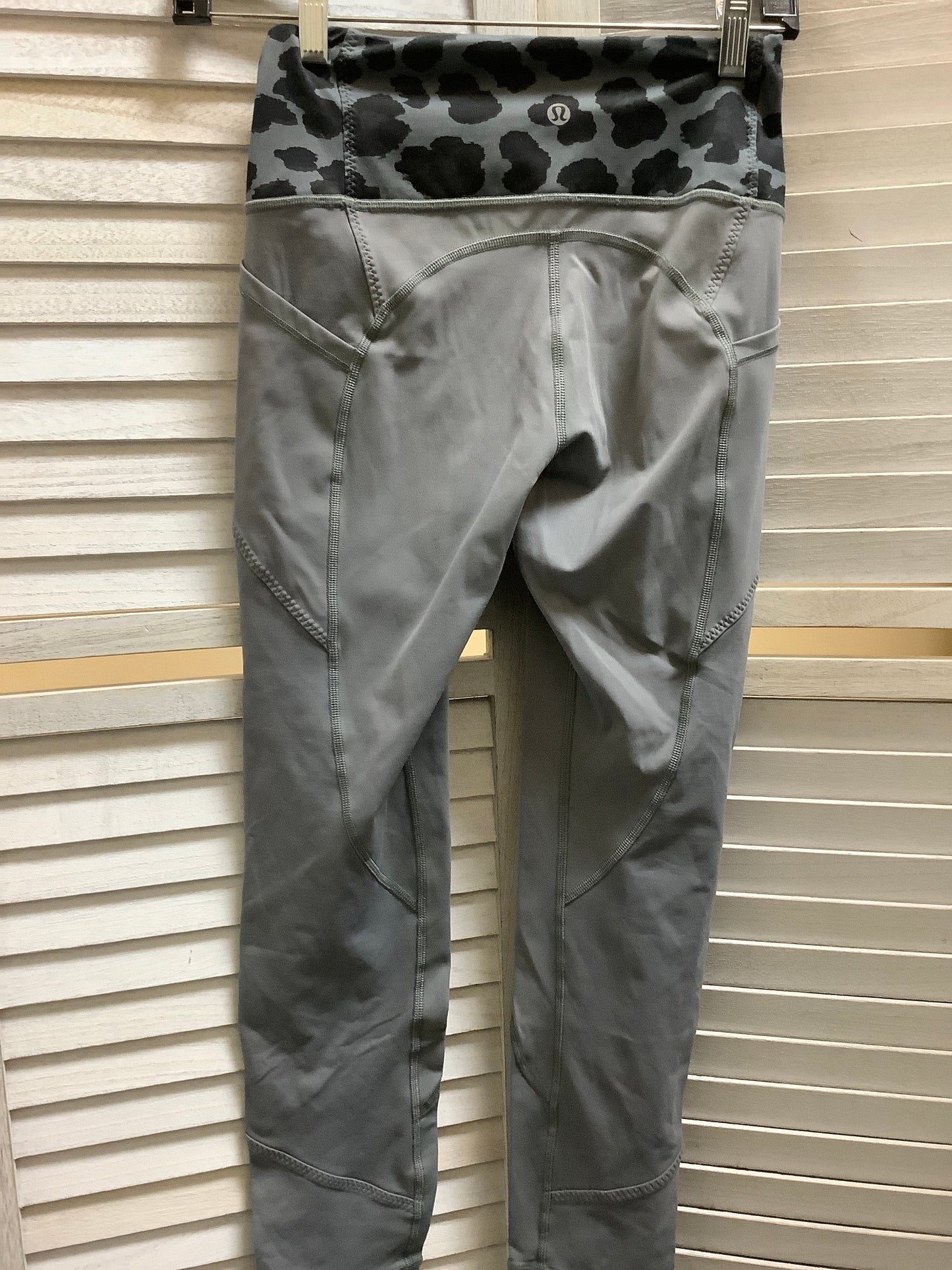 Athletic Leggings By Lululemon Size: 4