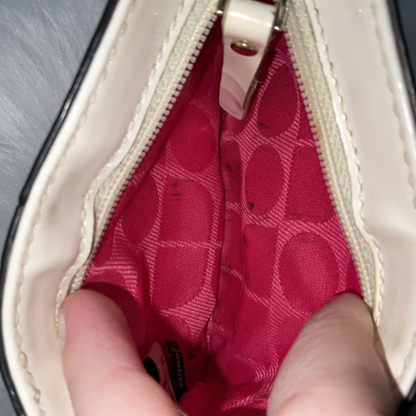 Wallet Designer By Kate Spade, Size: Medium