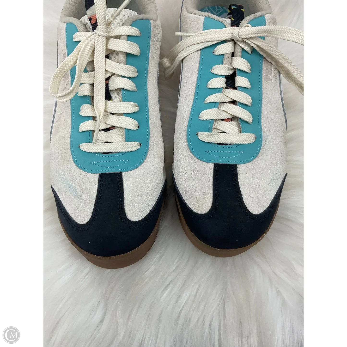 Shoes Sneakers By Puma In Beige, Size: 10.5