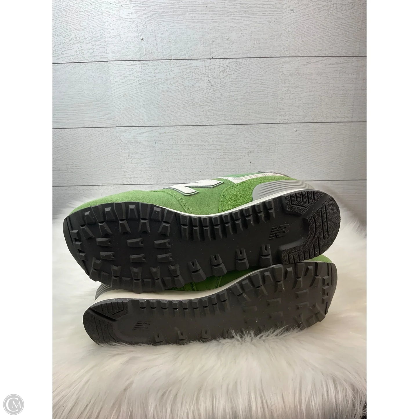 Shoes Sneakers By New Balance In Green, Size: 9.5