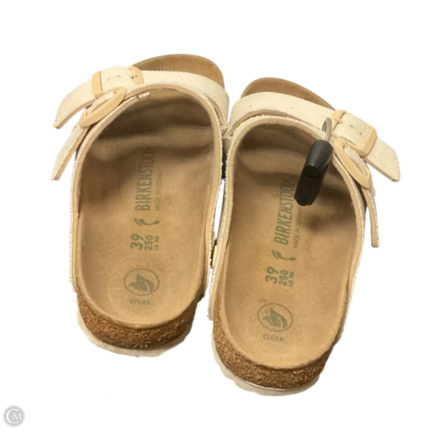 Sandals Flats By Birkenstock In Cream, Size: 8