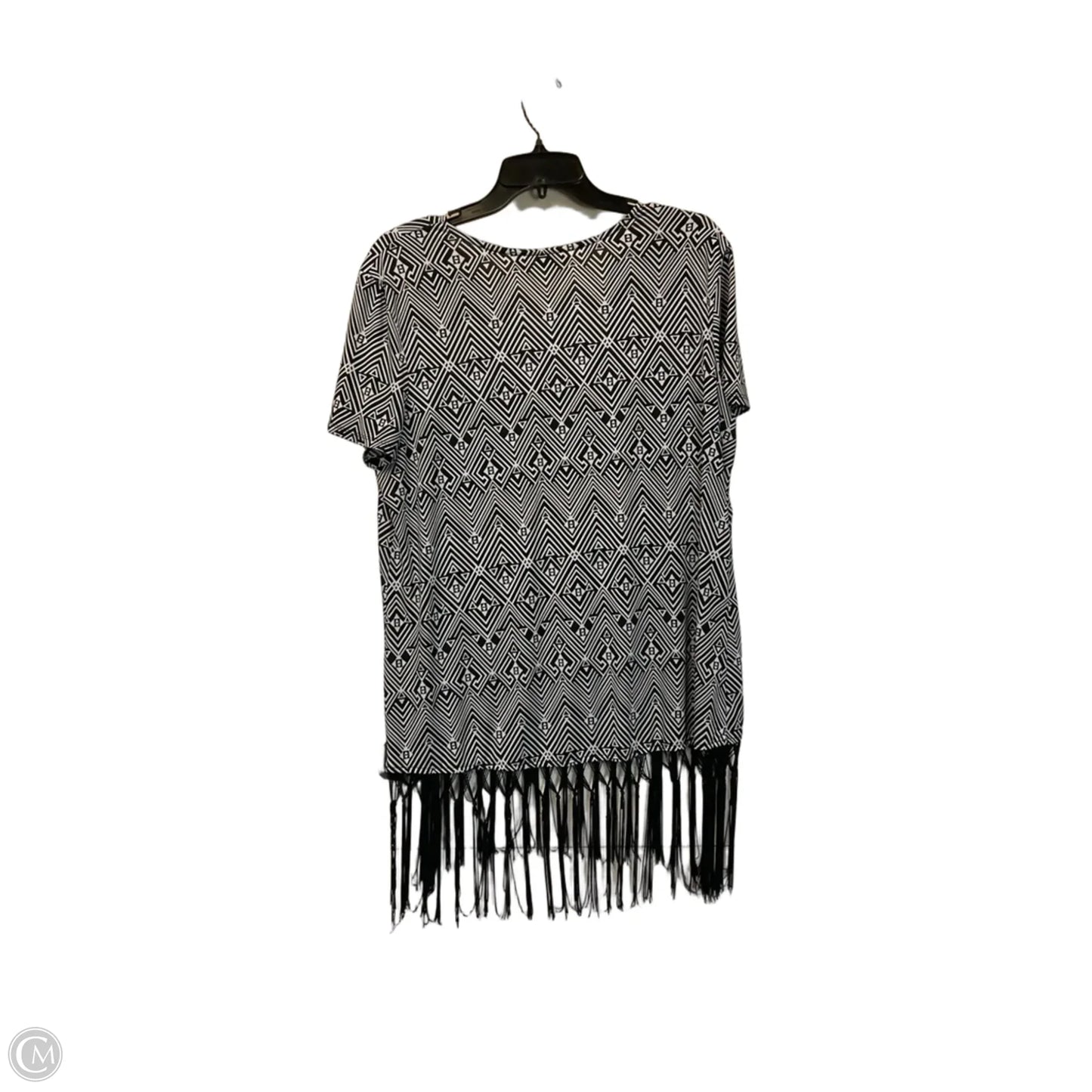 Top Short Sleeve By Cato In Black & White, Size: L
