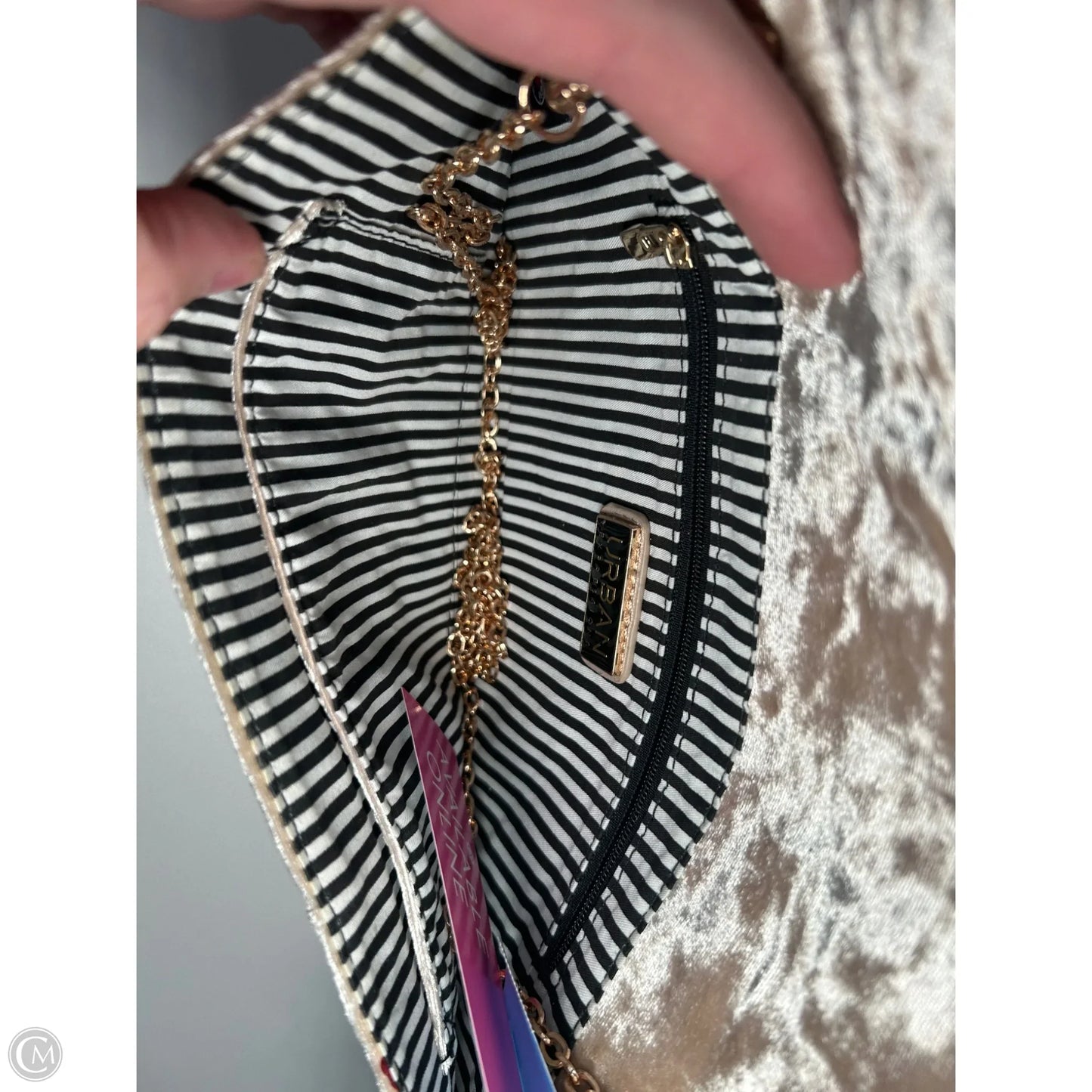 Clutch By Urban Expressions, Size: Small