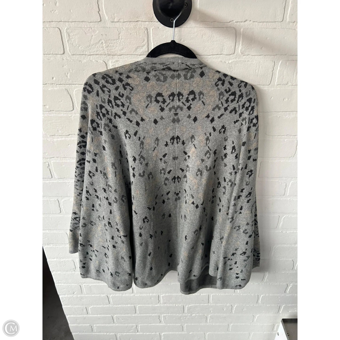 Shawl By Cabi In Grey & Tan, Size: Osfm