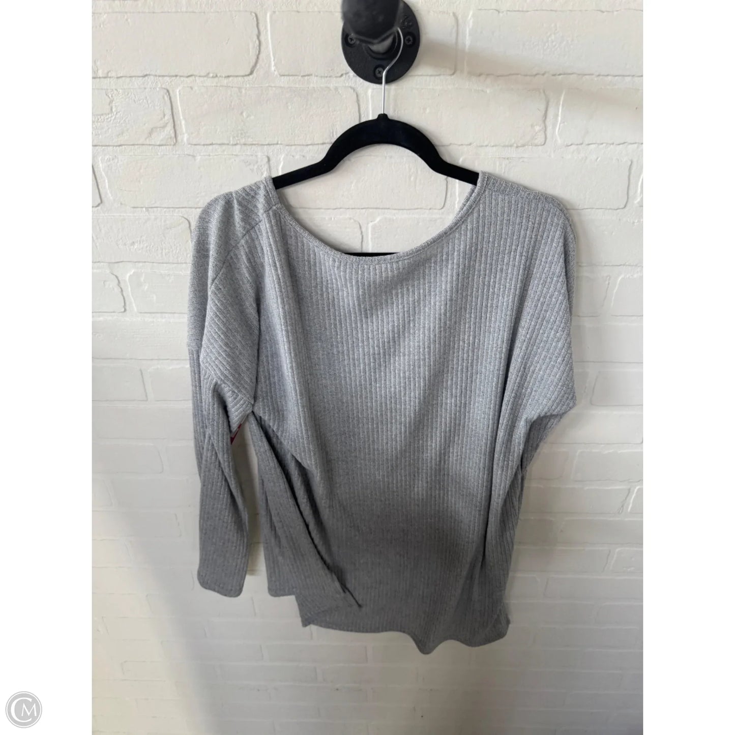 Top Long Sleeve By Cme In Grey, Size: Xl