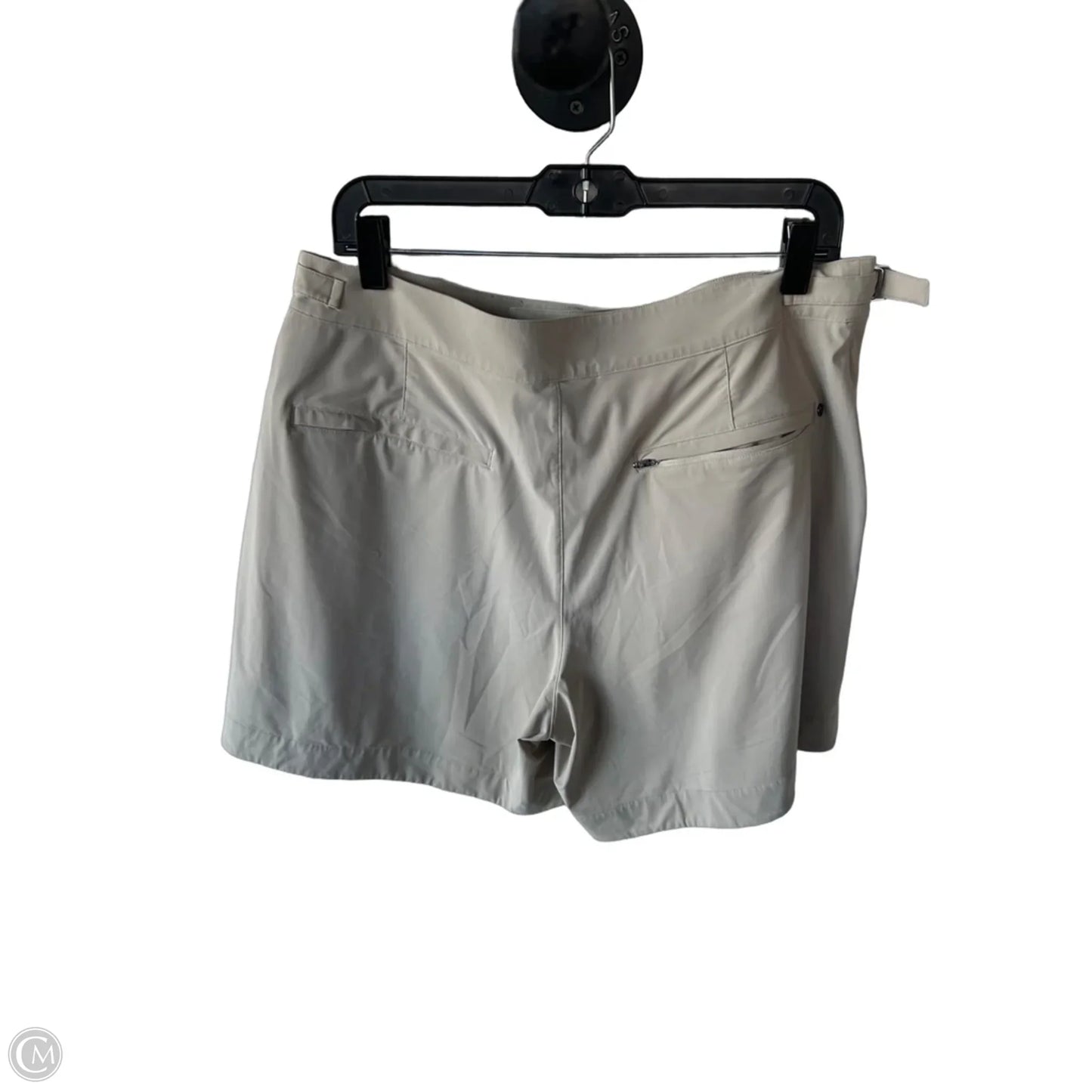 Shorts By Clothes Mentor In Tan, Size: L