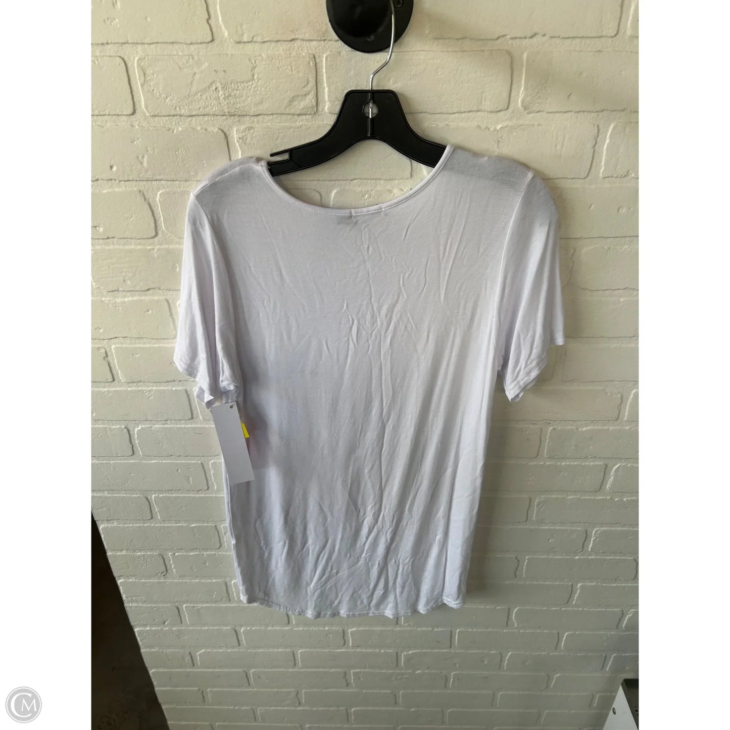 Top Short Sleeve Basic By Boohoo Boutique In White, Size: Xs