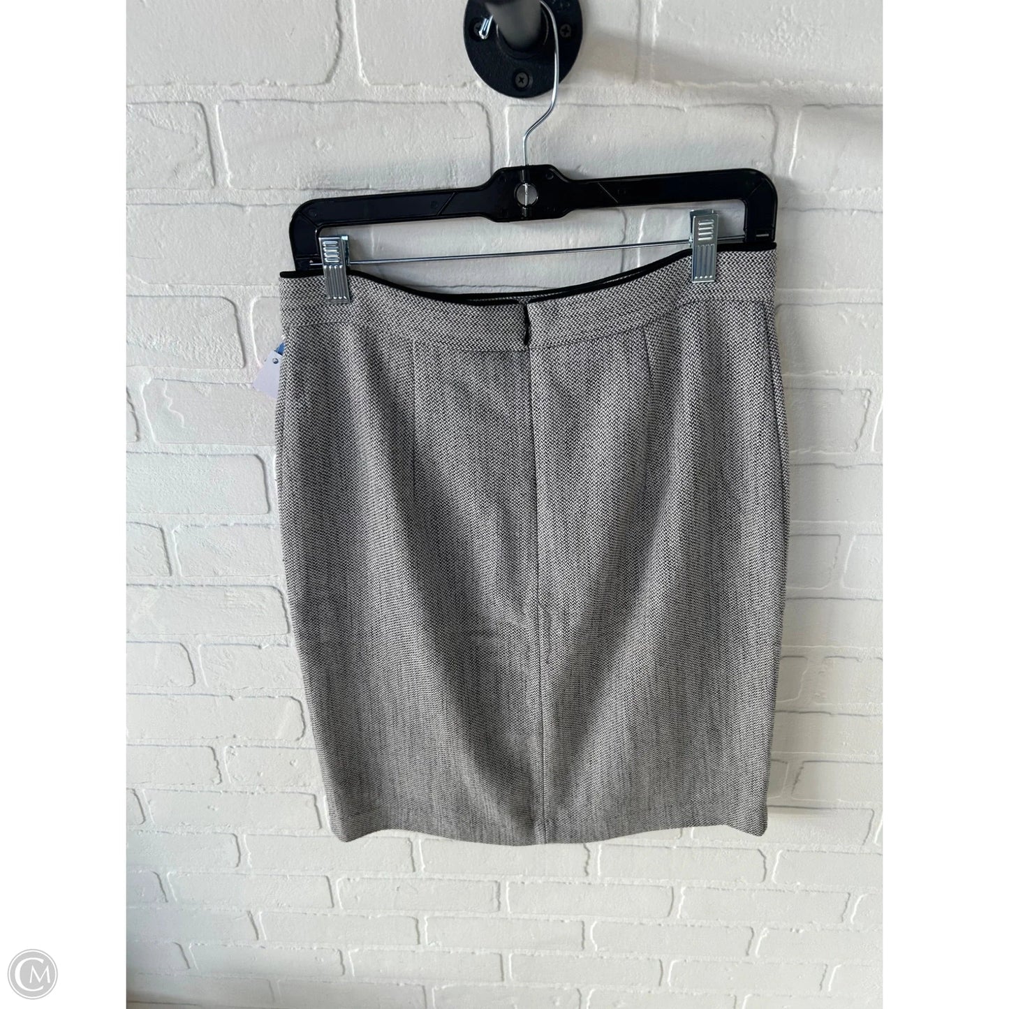 Skirt Mini & Short By H&m In Black & White, Size: 8