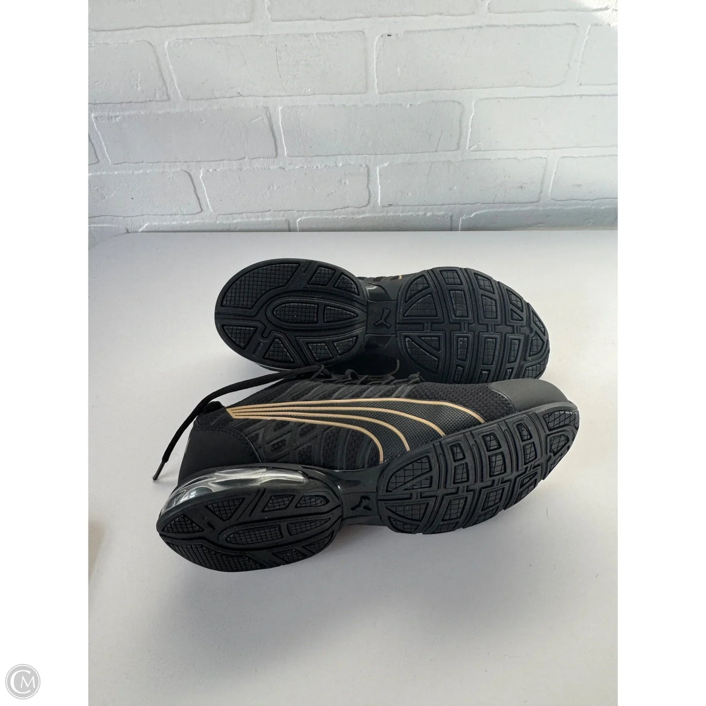 Shoes Athletic By Puma In Black & Gold, Size: 8