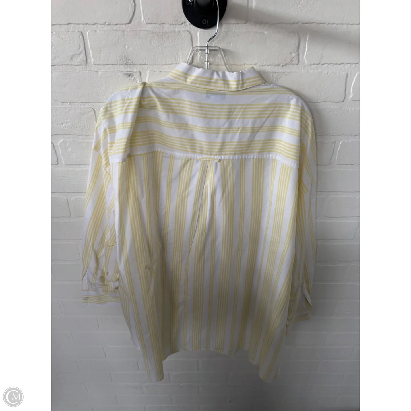 Top Long Sleeve By Old Navy In White & Yellow, Size: Xxl