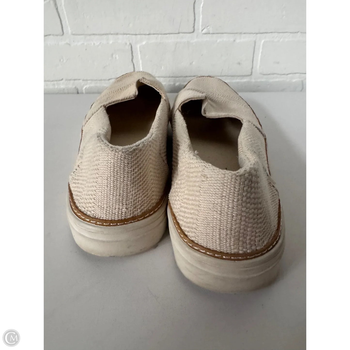 Shoes Sneakers By Toms In Tan, Size: 9