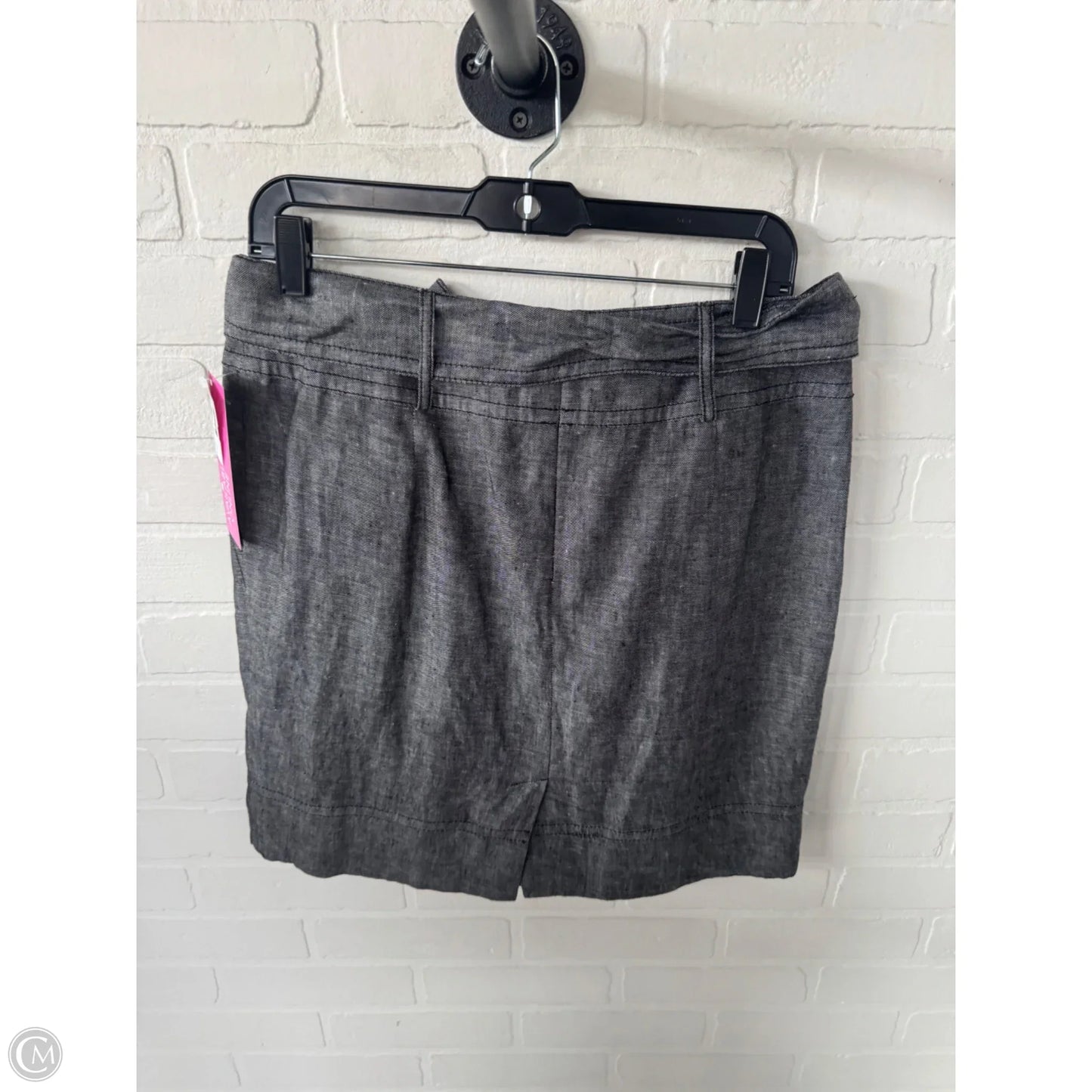 Skirt Mini & Short By Banana Republic In Grey, Size: 10