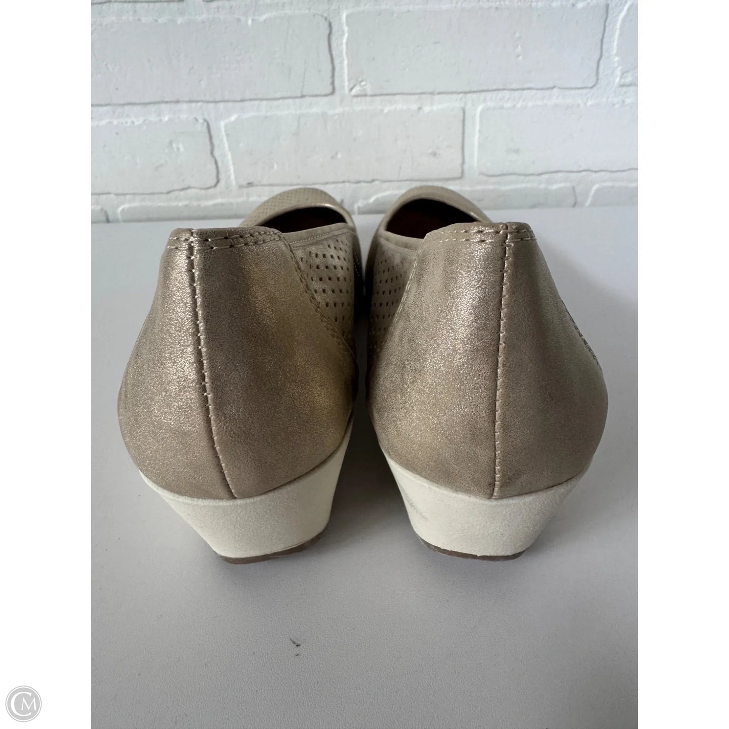 Shoes Heels Wedge By Naturalizer In Gold, Size: 10