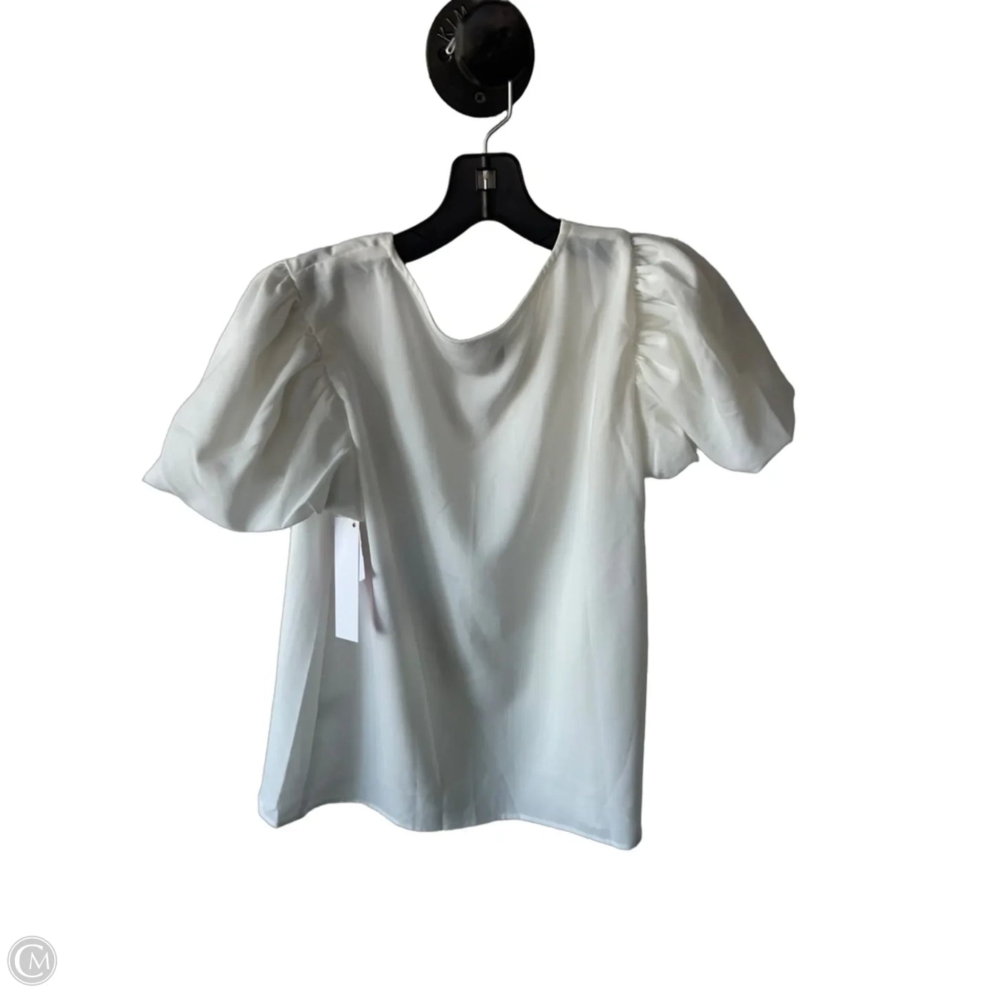Top Short Sleeve By Clothes Mentor In White, Size: M