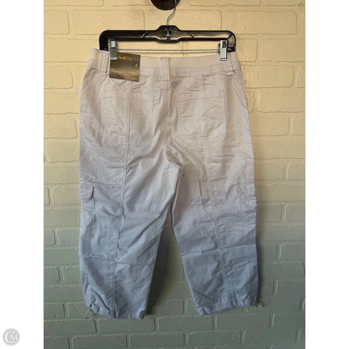 Capris By Style And Company In White, Size: 6