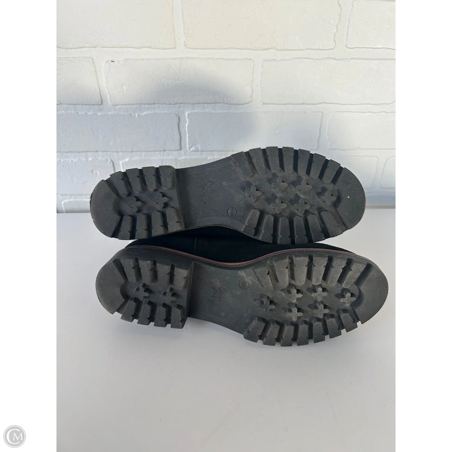 Boots Ankle Flats By Crown Vintage In Black, Size: 8.5
