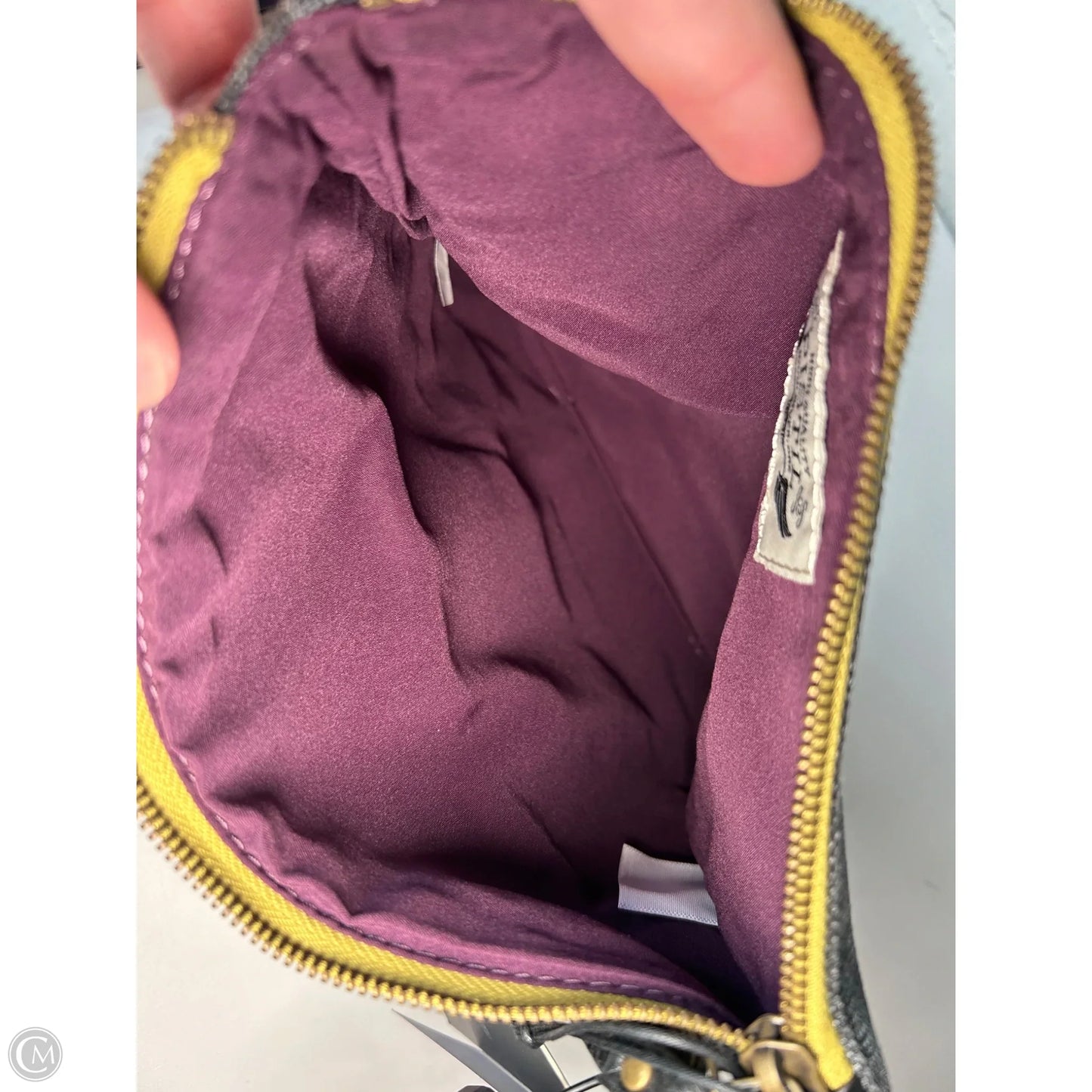 Clutch By Clothes Mentor, Size: Medium