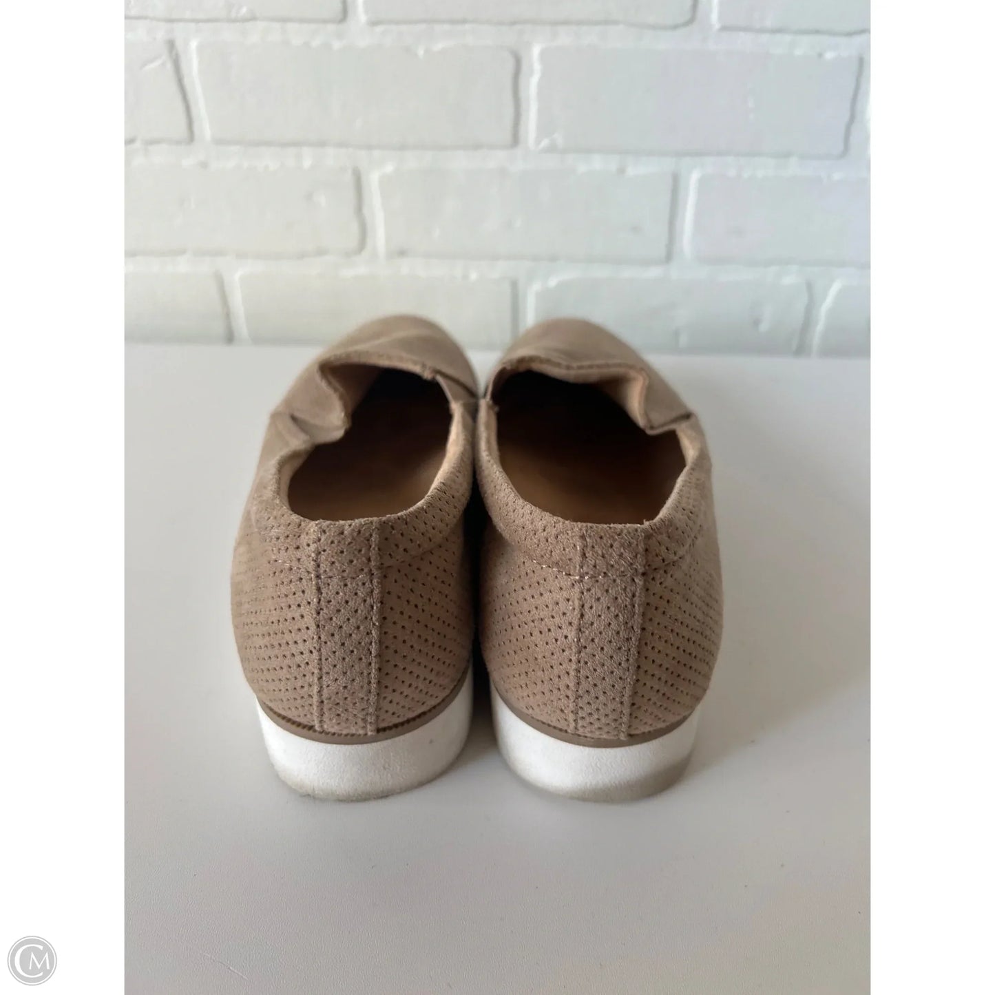 Shoes Flats By Naturalizer In Tan, Size: 10