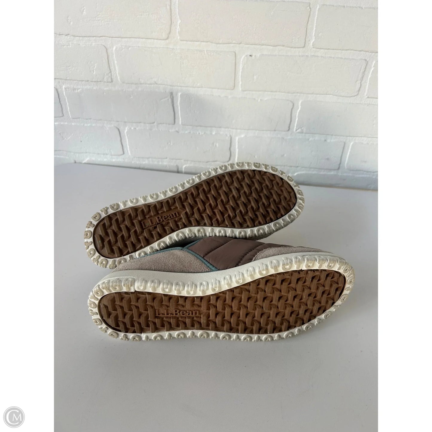 Shoes Flats By L.l. Bean In Grey, Size: 8