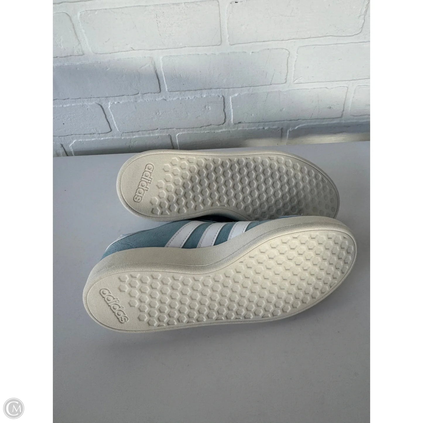 Shoes Sneakers By Adidas In Blue & White, Size: 6.5