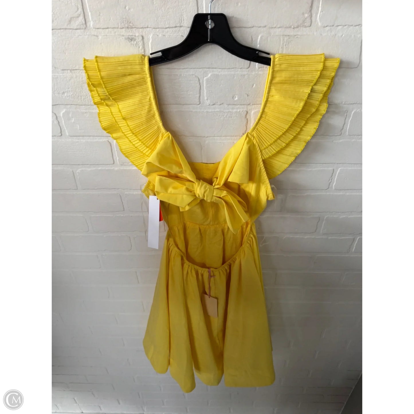 Dress Casual Short By Entro In Yellow, Size: M