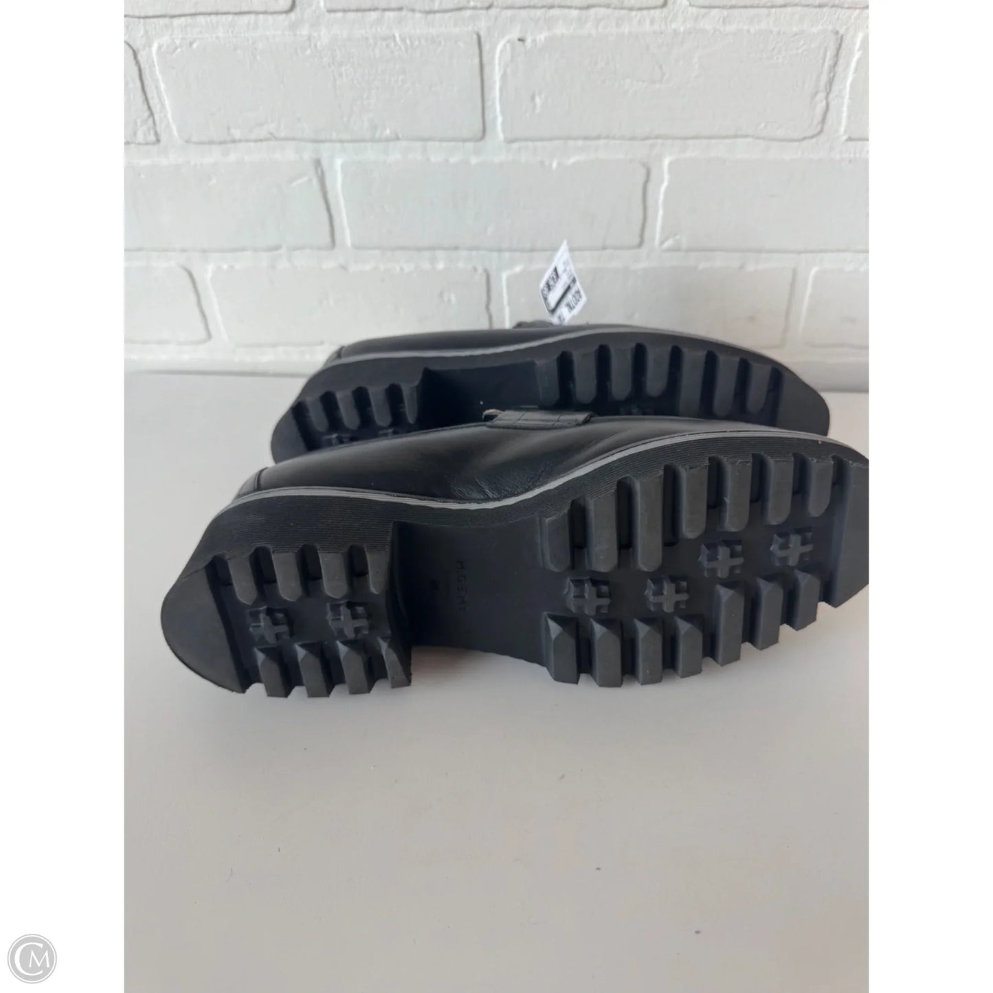 Shoes Flats By Cmb In Black, Size: 9