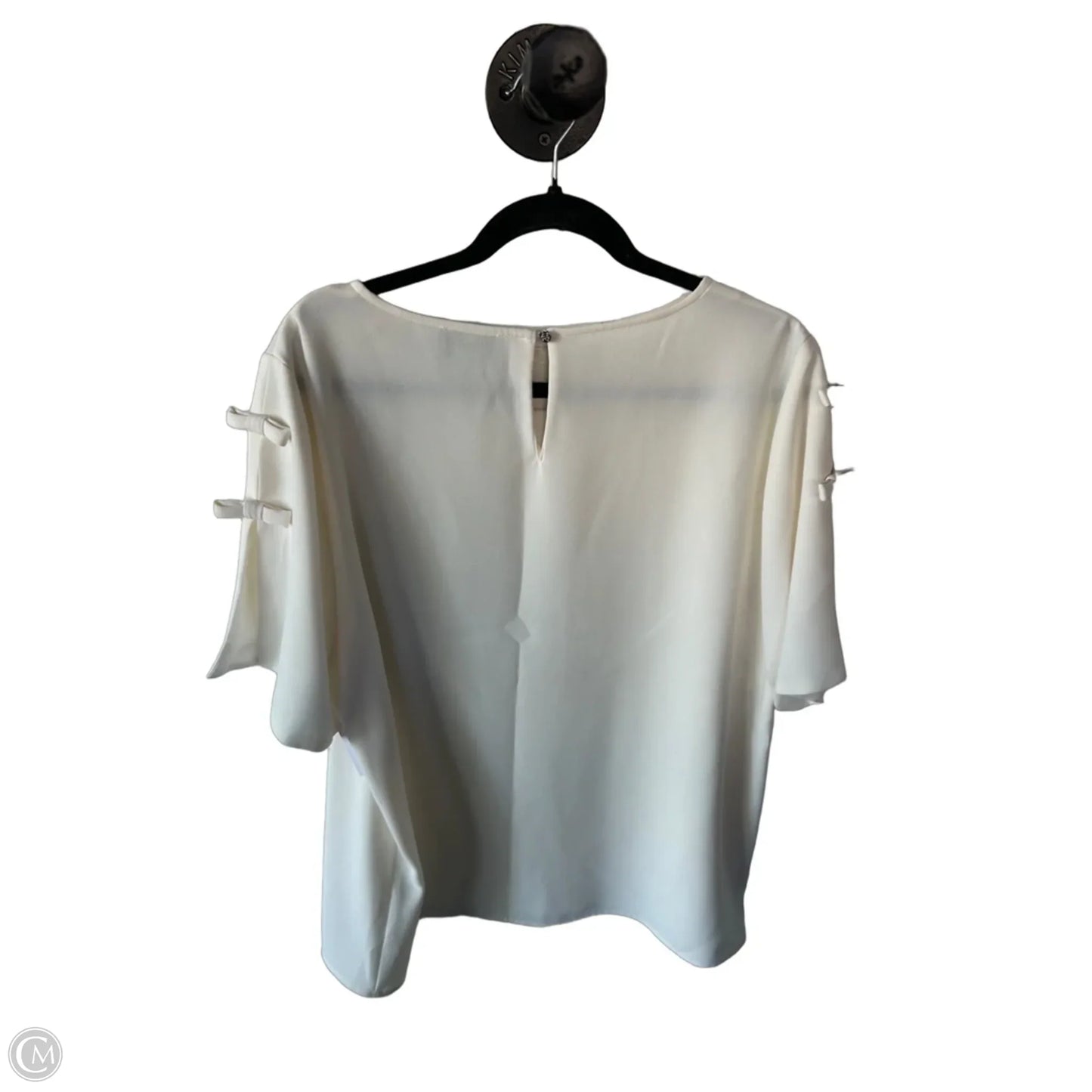 Top Short Sleeve By Cece In Cream, Size: Xl