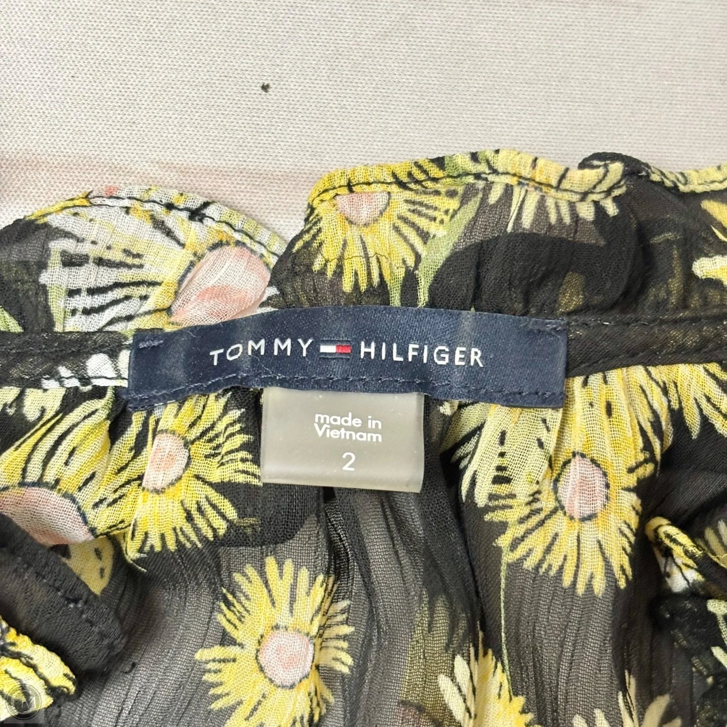 Dress Casual Short By Tommy Hilfiger In Floral Print, Size: Xs