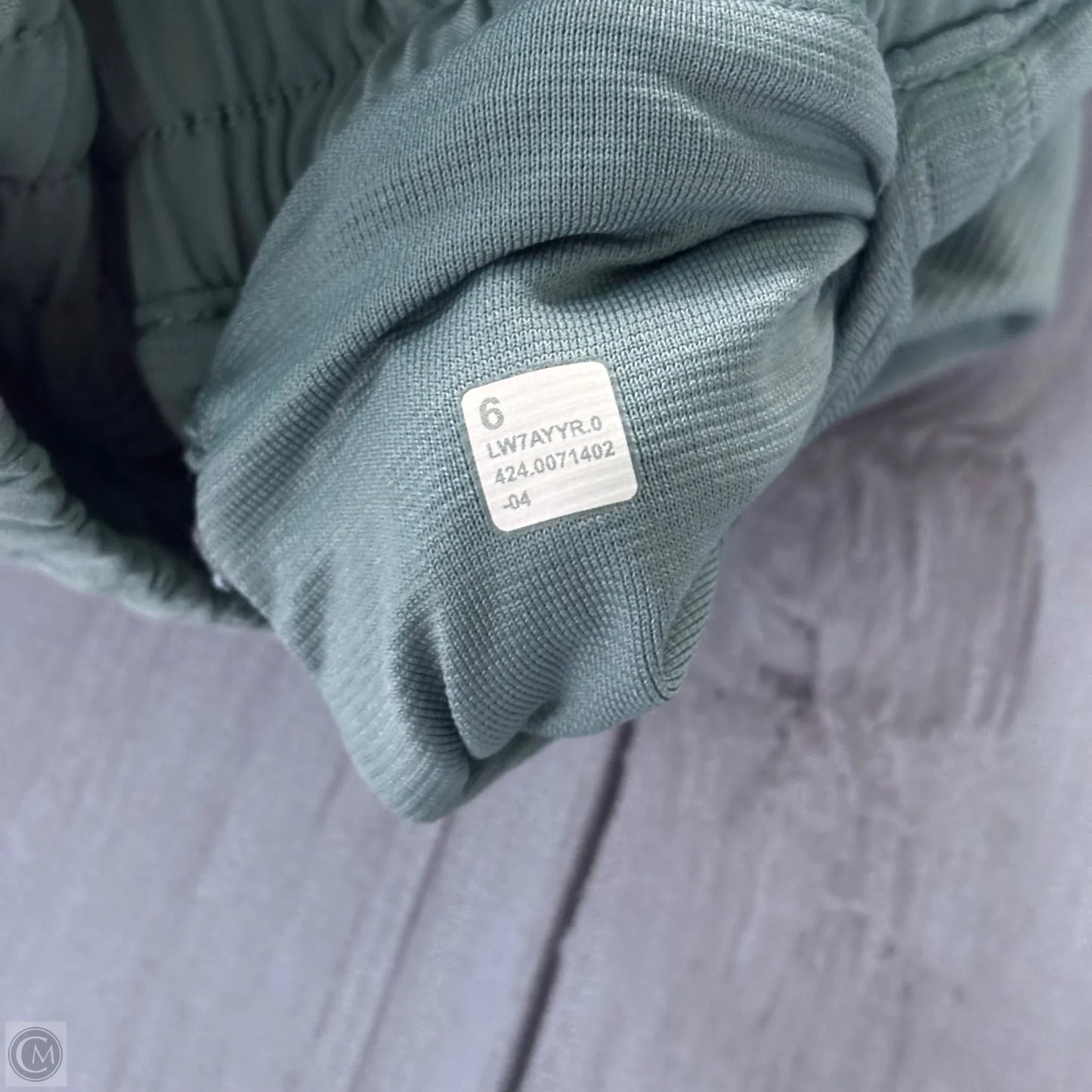 Athletic Shorts By Lululemon In Green, Size: S