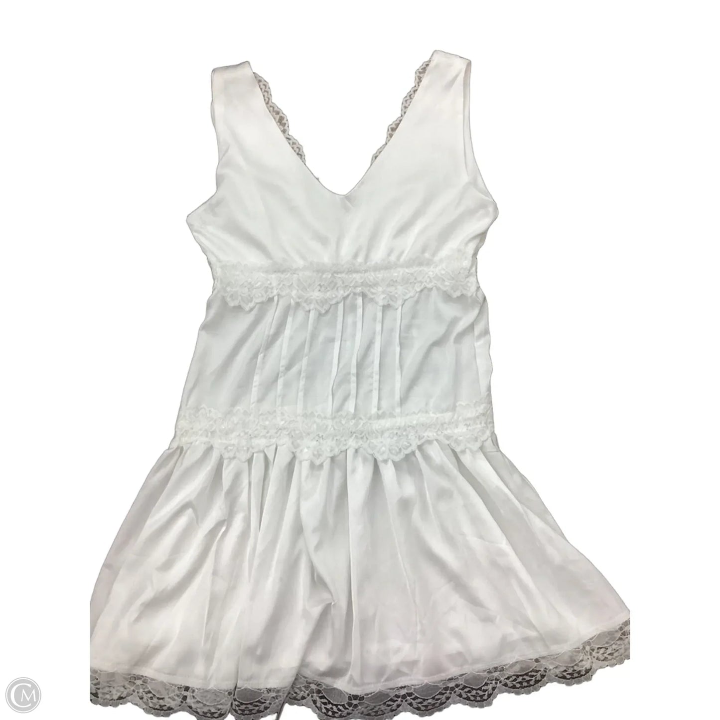 Dress Casual Short By Clothes Mentor In White, Size: S
