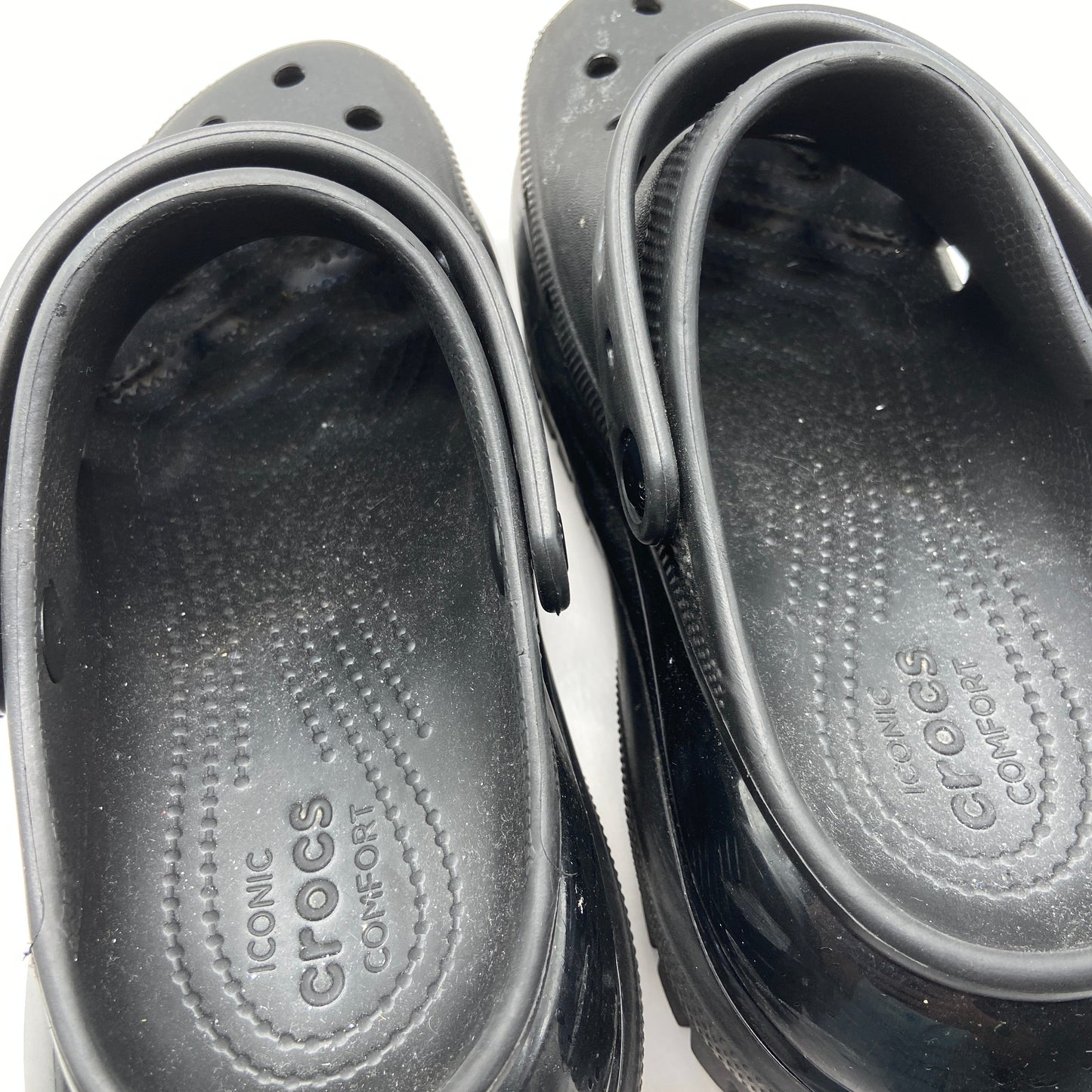 Shoes Heels Platform By Crocs In Black, Size: 10