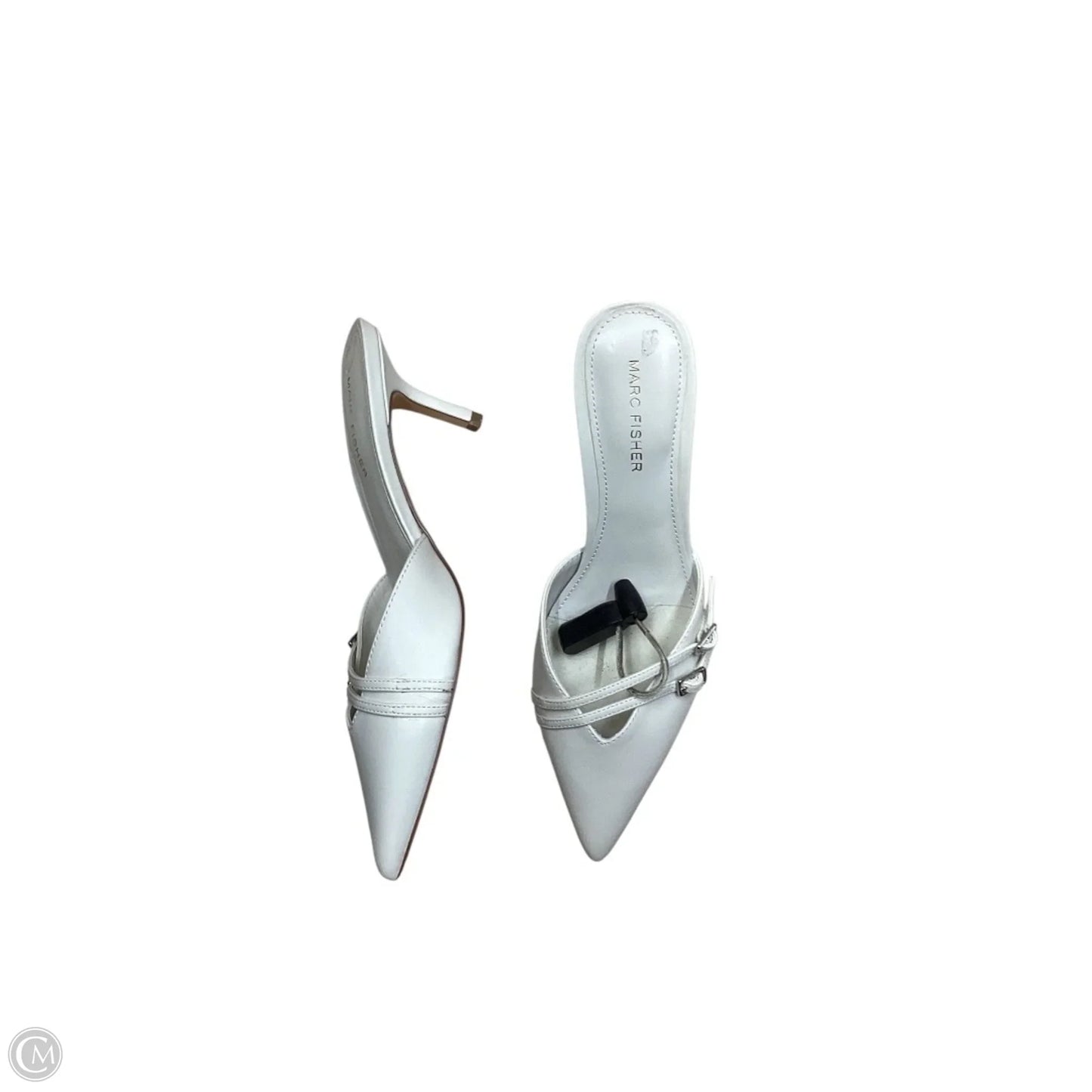 Shoes Heels Kitten By Marc Fisher In Cream, Size: 6.5