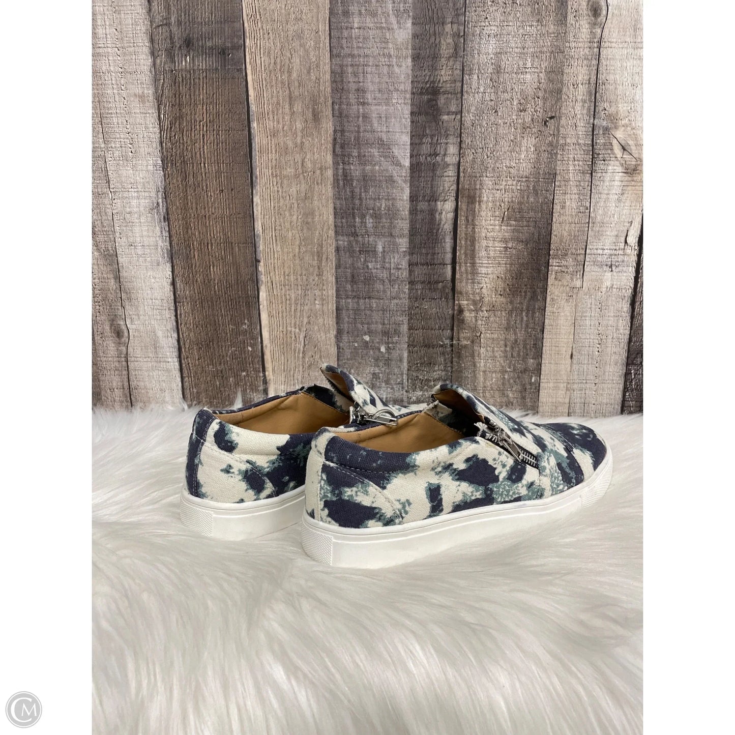 Shoes Sneakers By Dolce Vita In Multi-colored, Size: 7