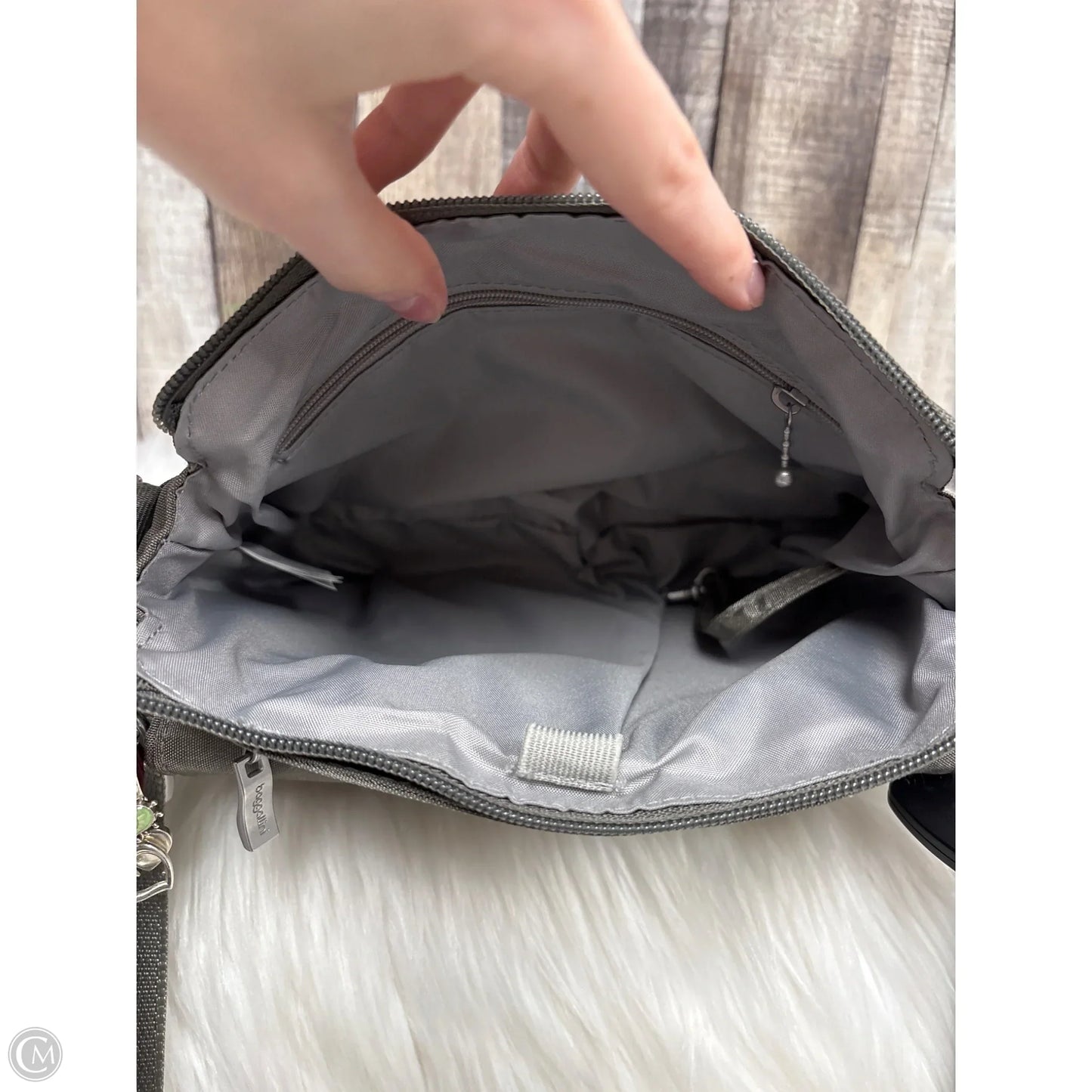 Crossbody By Baggallini, Size: Medium