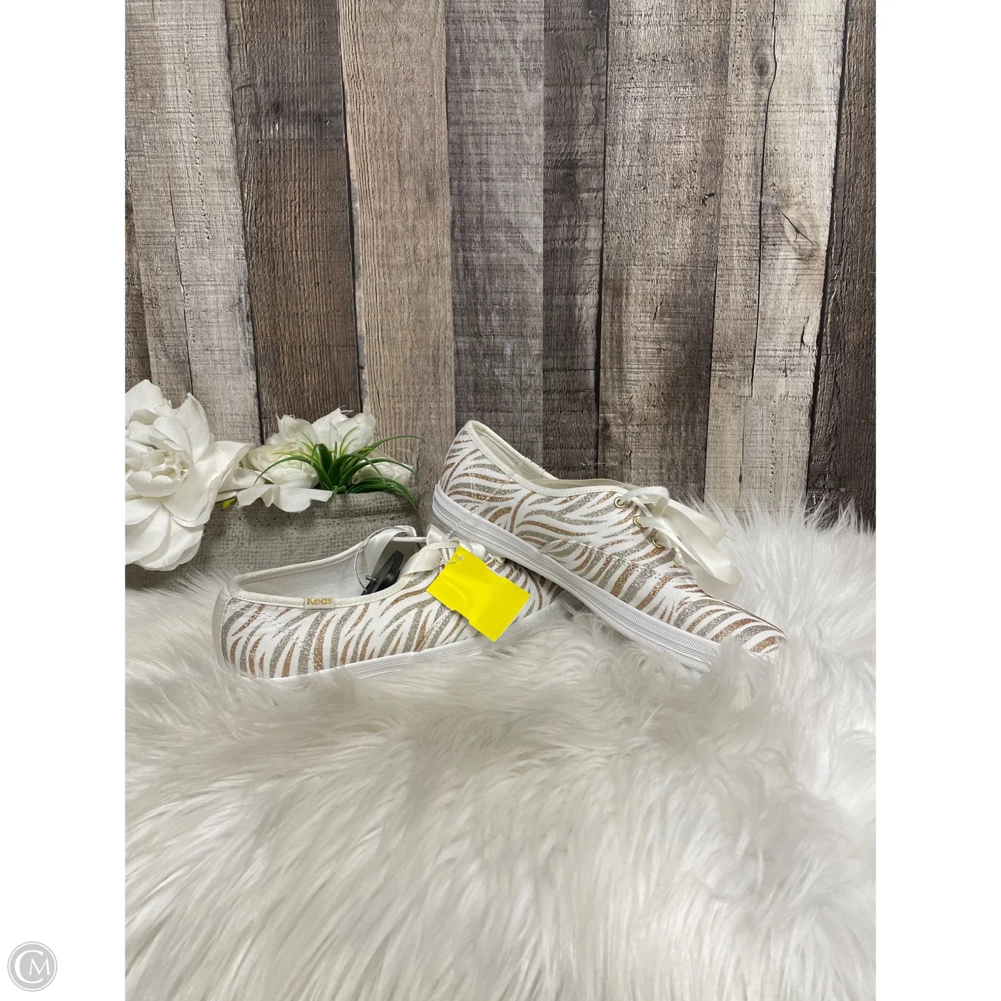 Shoes Sneakers By Keds In Gold & Silver, Size: 7