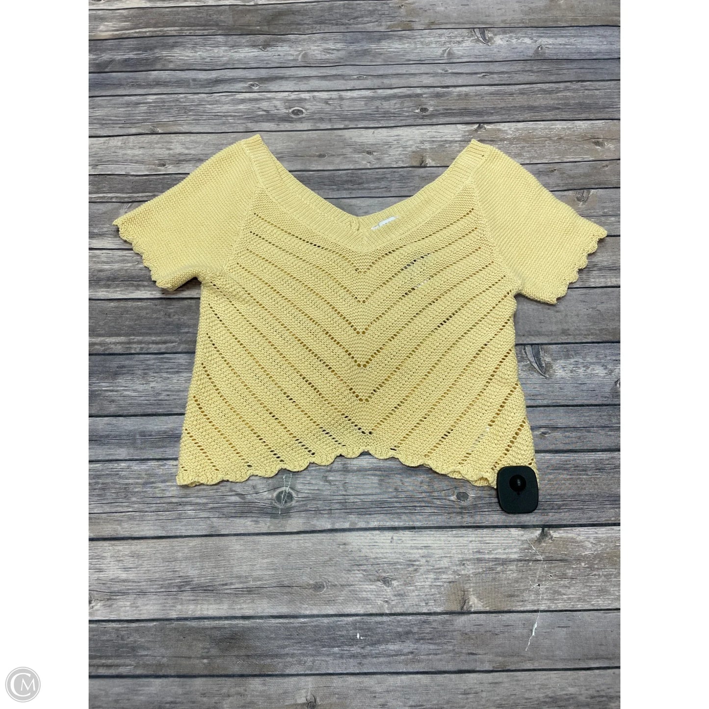 Sweater By Lush In Gold, Size: S