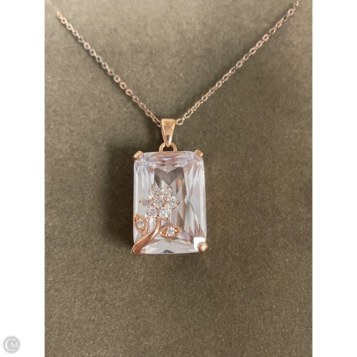 Necklace Pendant By Clothes Mentor