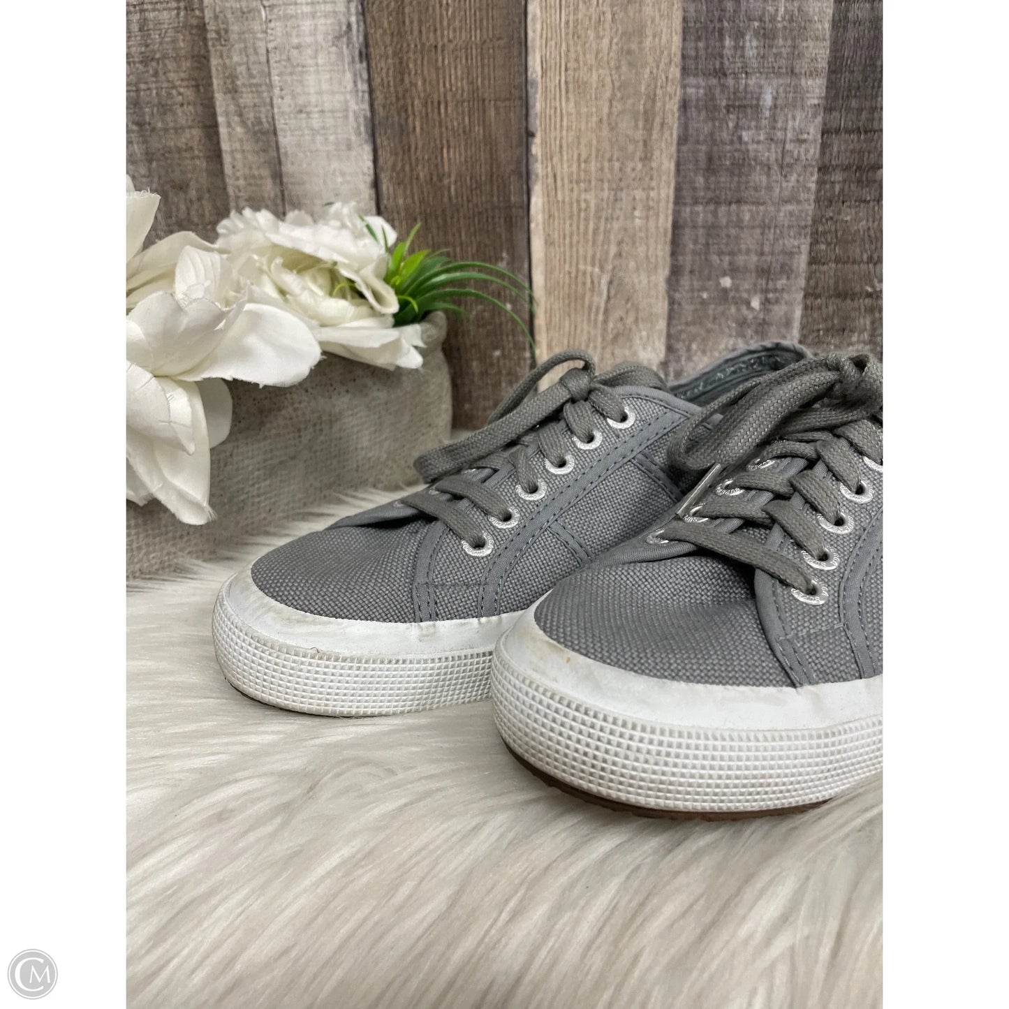 Shoes Sneakers By Superga In Grey, Size: 10
