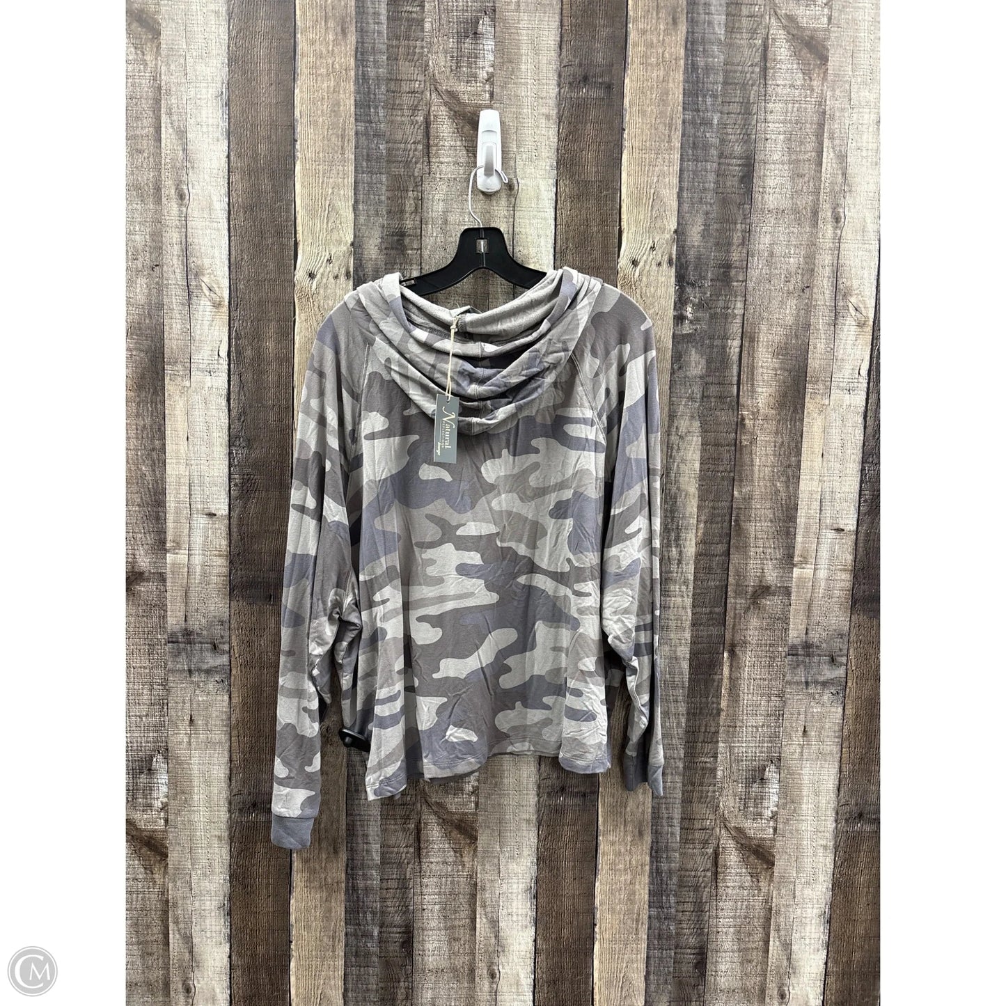Top Long Sleeve By Natural Reflections In Camouflage Print, Size: L