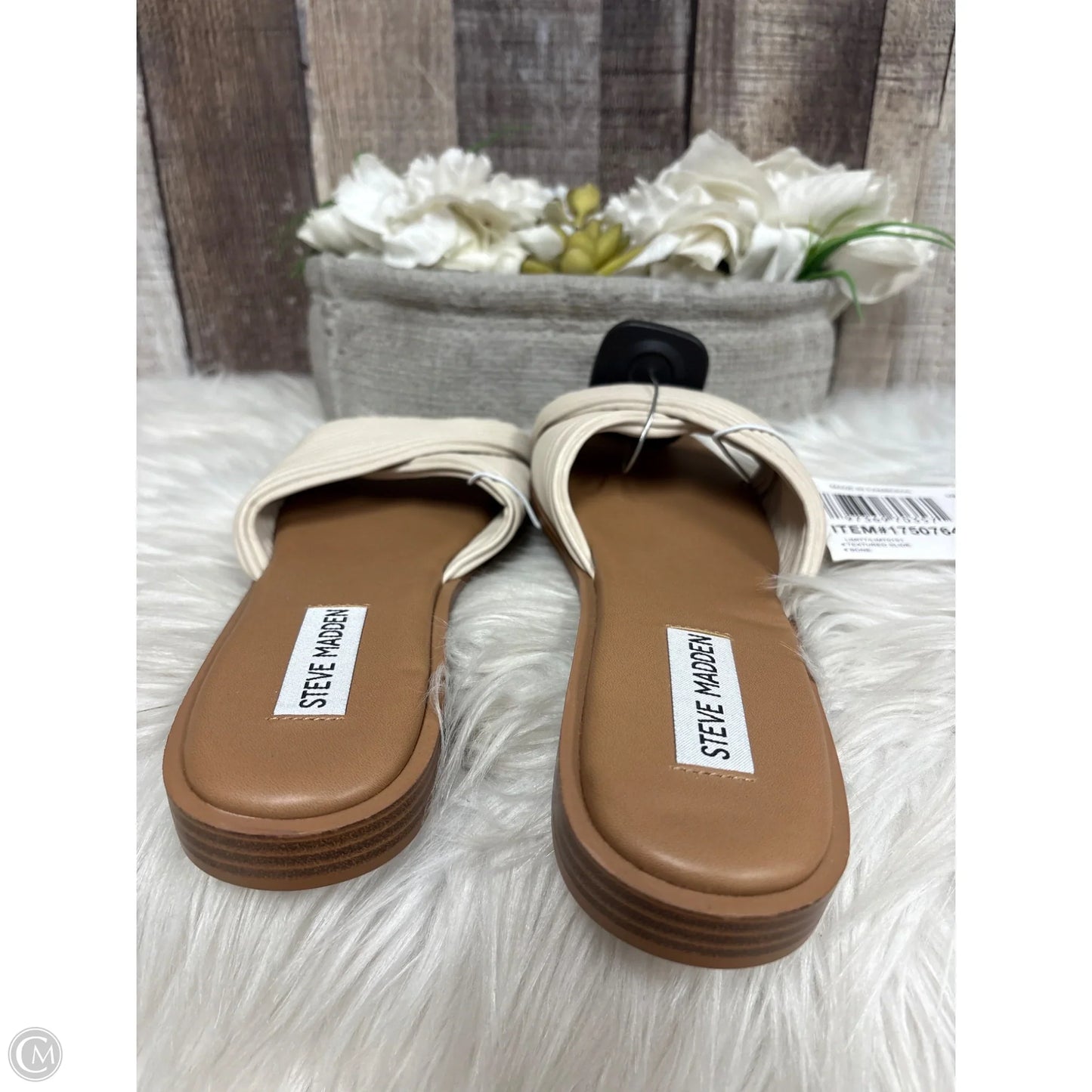Shoes Flats By Steve Madden In Beige, Size: 6