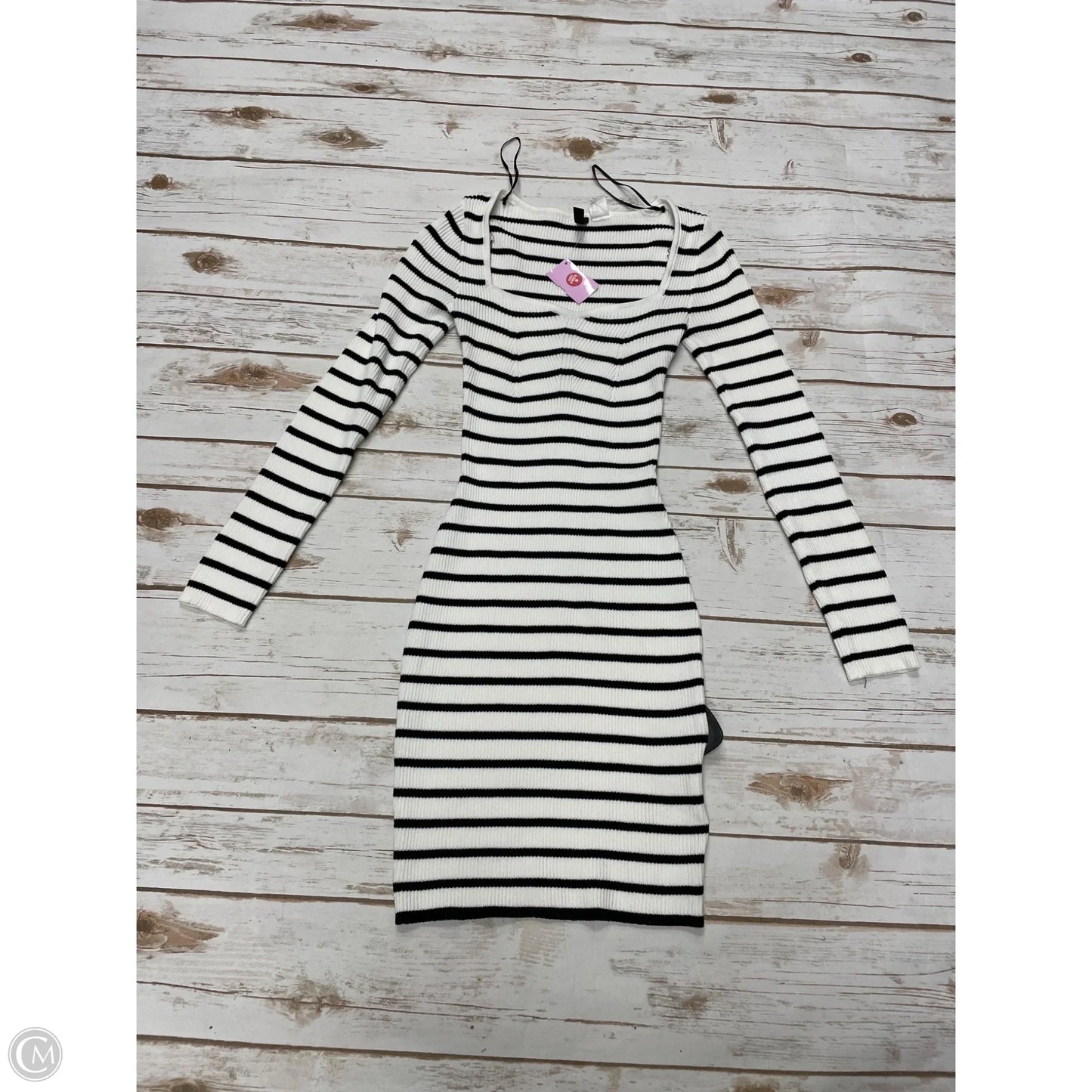 Dress Casual Short By Divided In Striped Pattern, Size: Xs