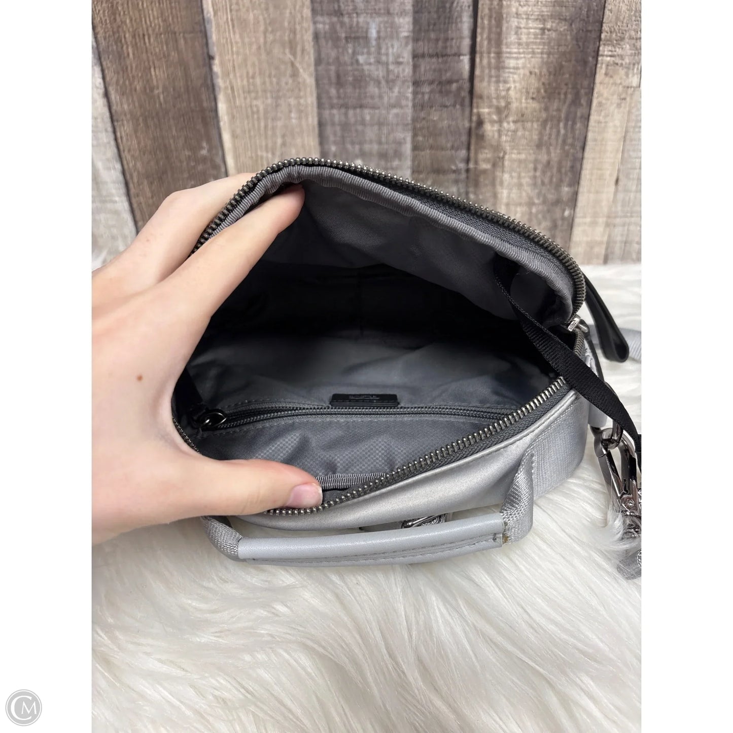 Crossbody Designer By Tumi, Size: Medium