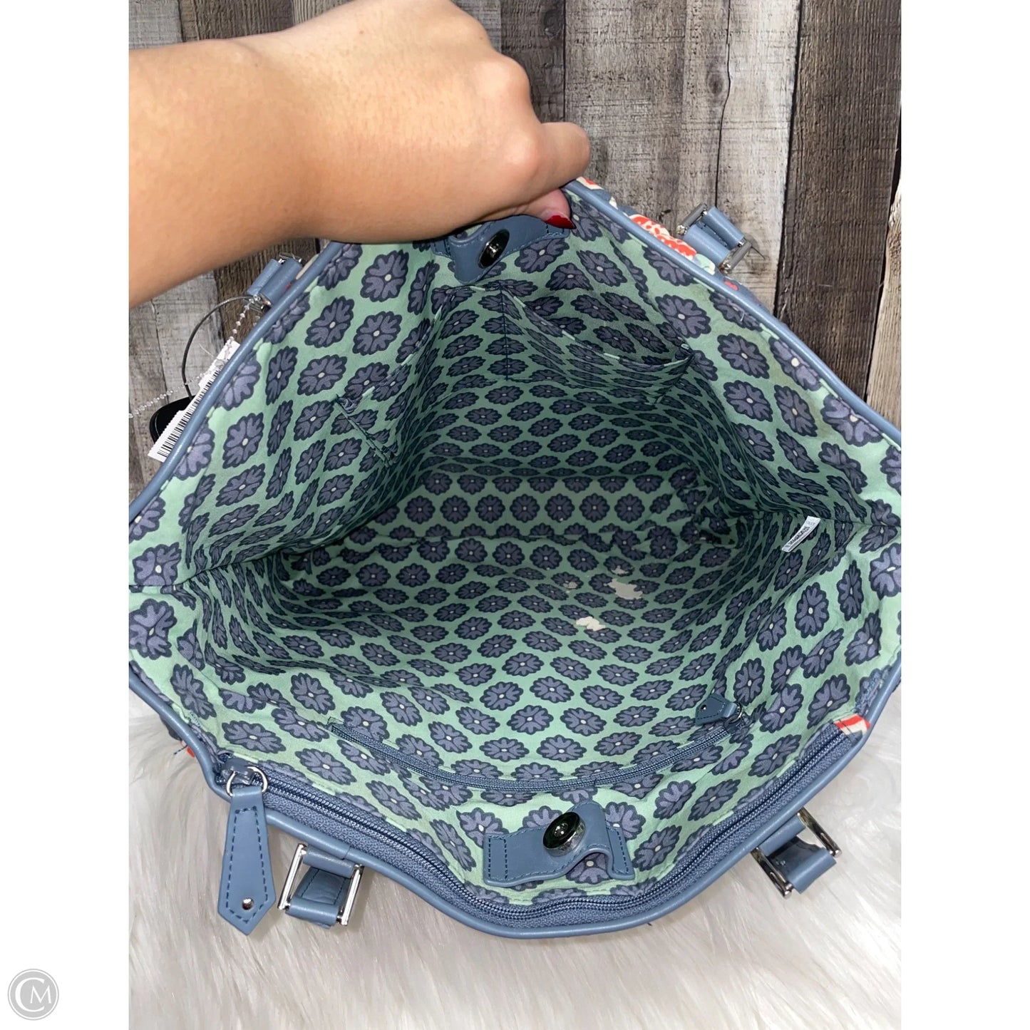 Handbag By Vera Bradley, Size: Large