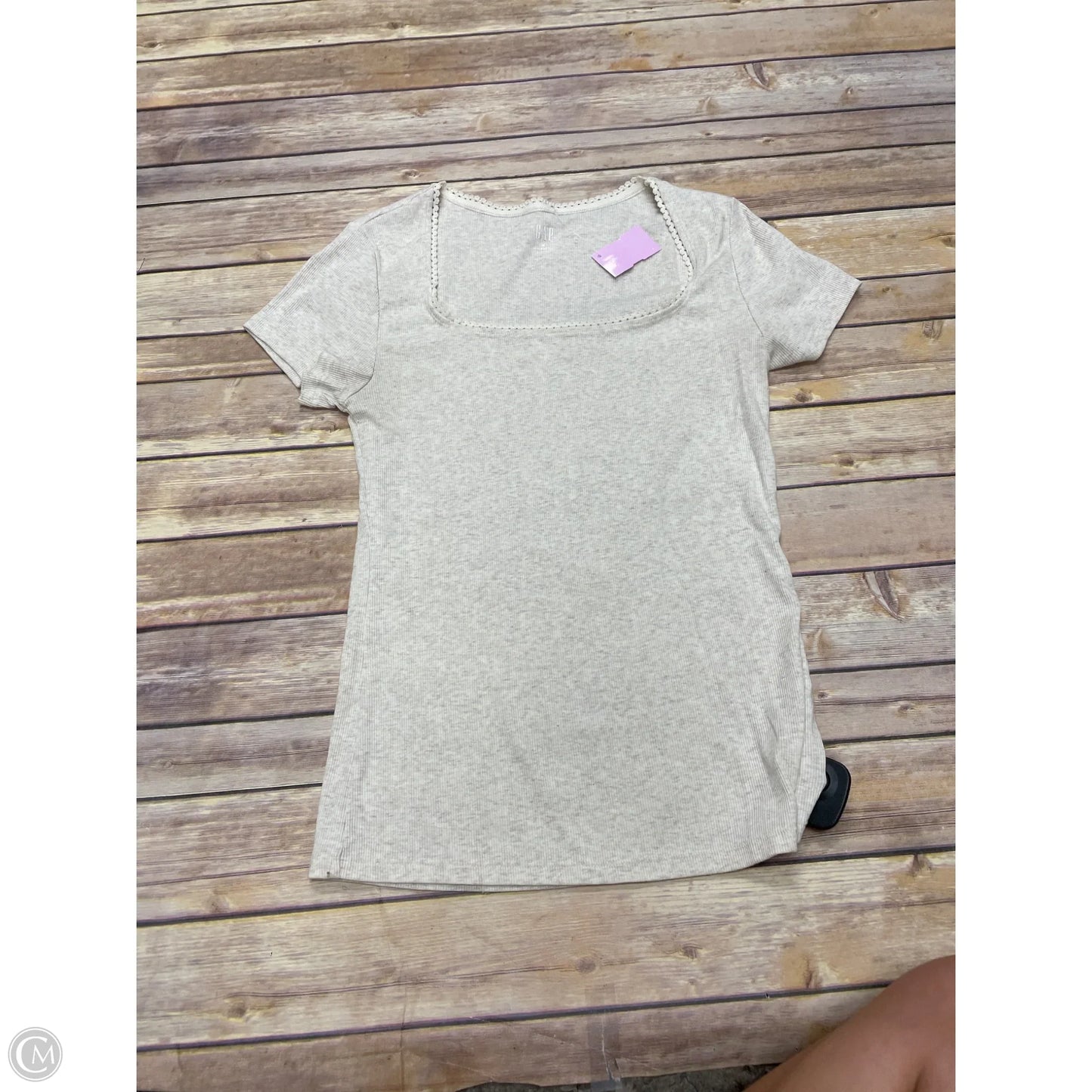 Top Short Sleeve By Gap In Beige, Size: M