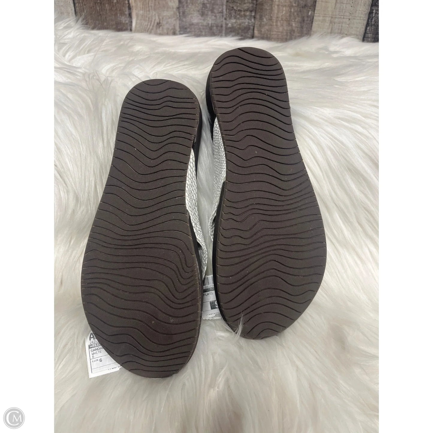 Sandals Flats By Reef In White, Size: 6